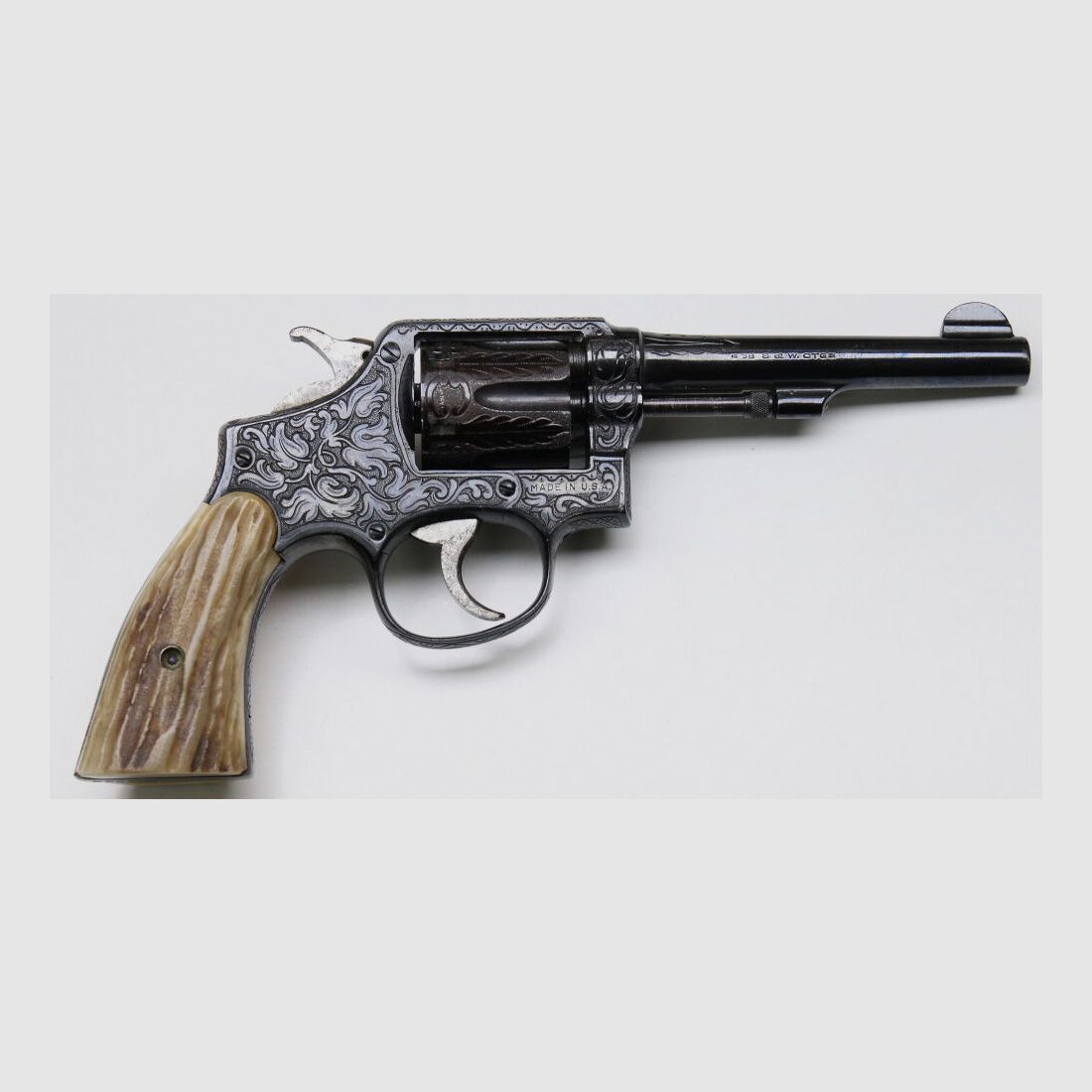 Smith & Wesson Mod. M&P mit Vollgravur M&P