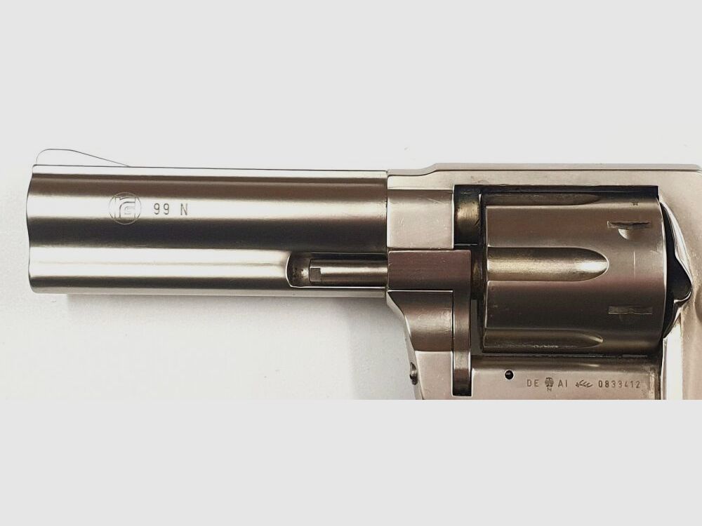 Röhm Schreckschussrevolver RG99N, Satin mit Holzgriffschalen, 9mm R.K., gebraucht