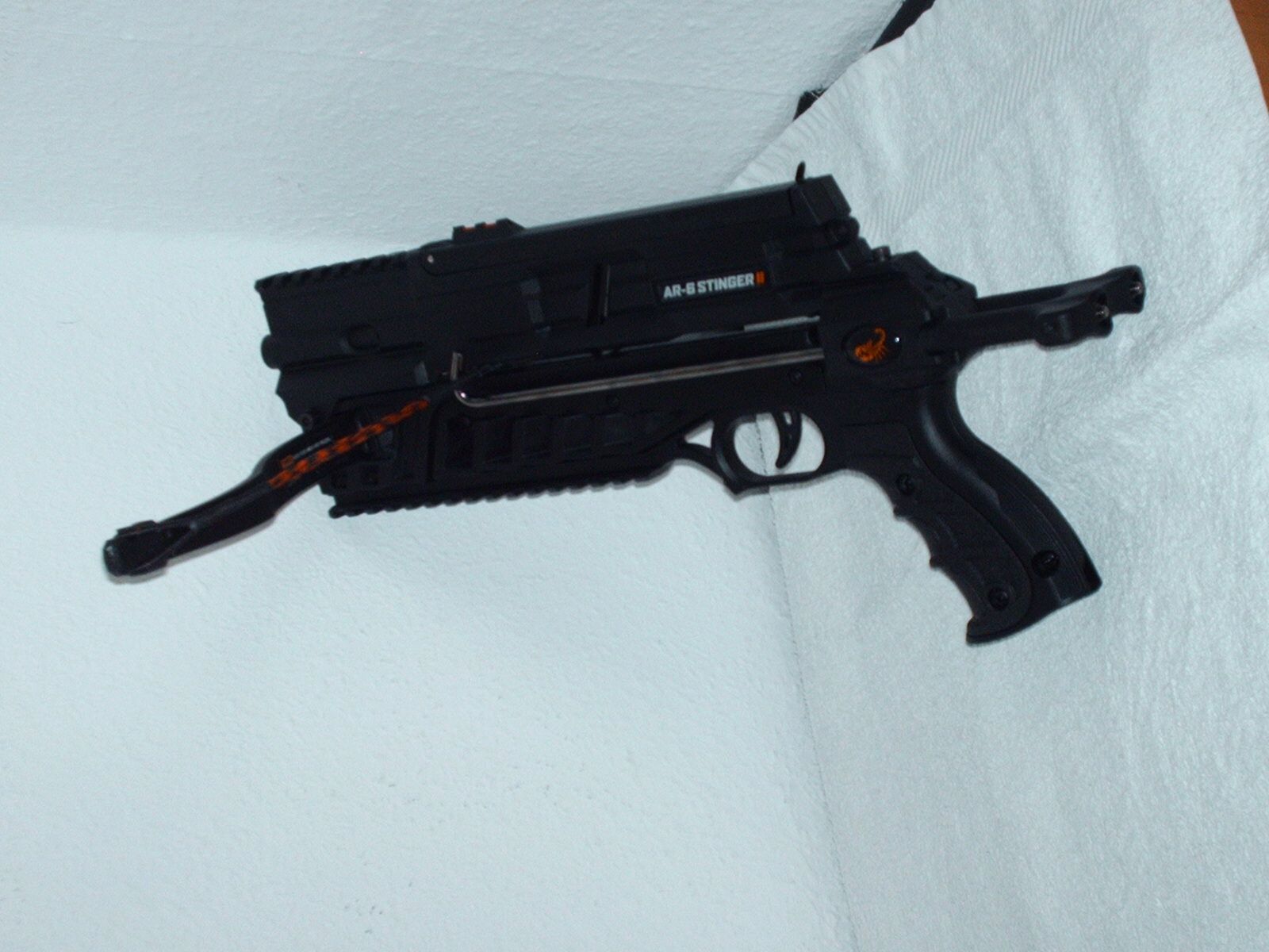 Steambow AR6-Stinger II Compact z 35 lbs łukiem z likwidacji gospodarstwa domowego