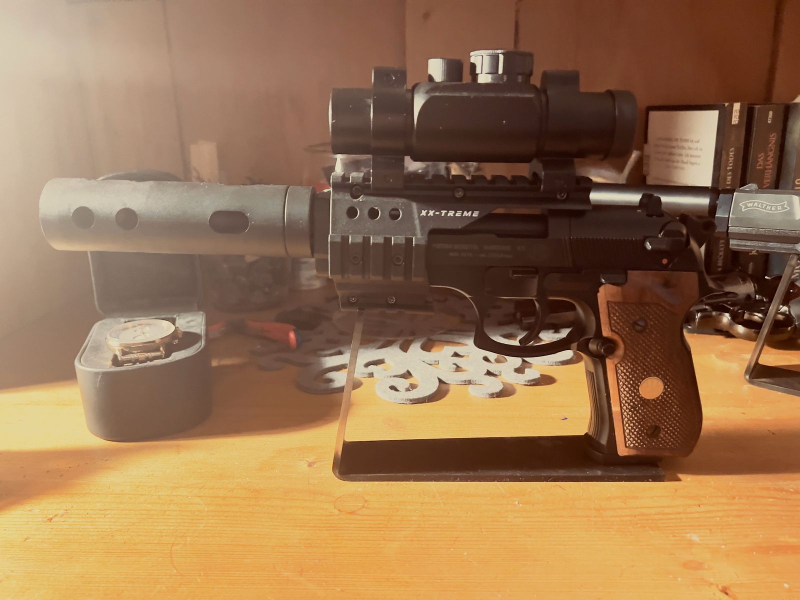 Beretta 92fs 4,5mm Diabolo extrem mit Holzgriffen