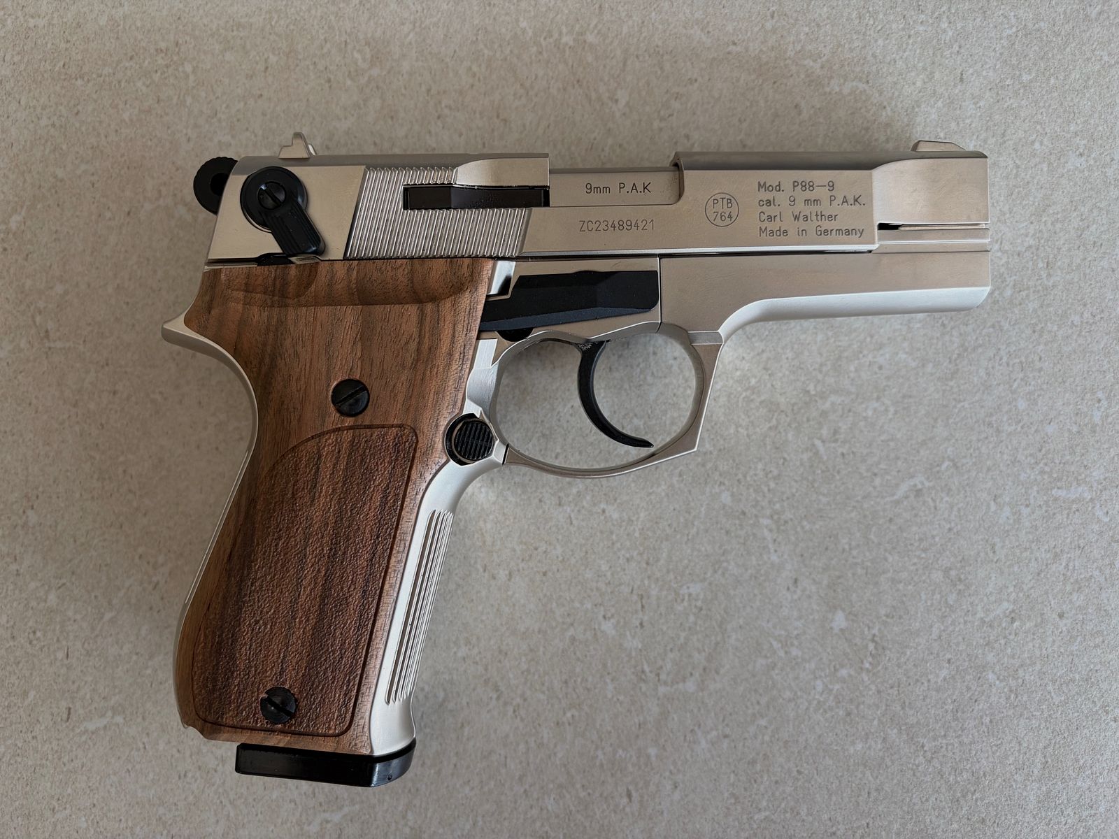Walther P88 Compact Nickel wooden grip | New | Collector's condition | 9 mm P.A.K.