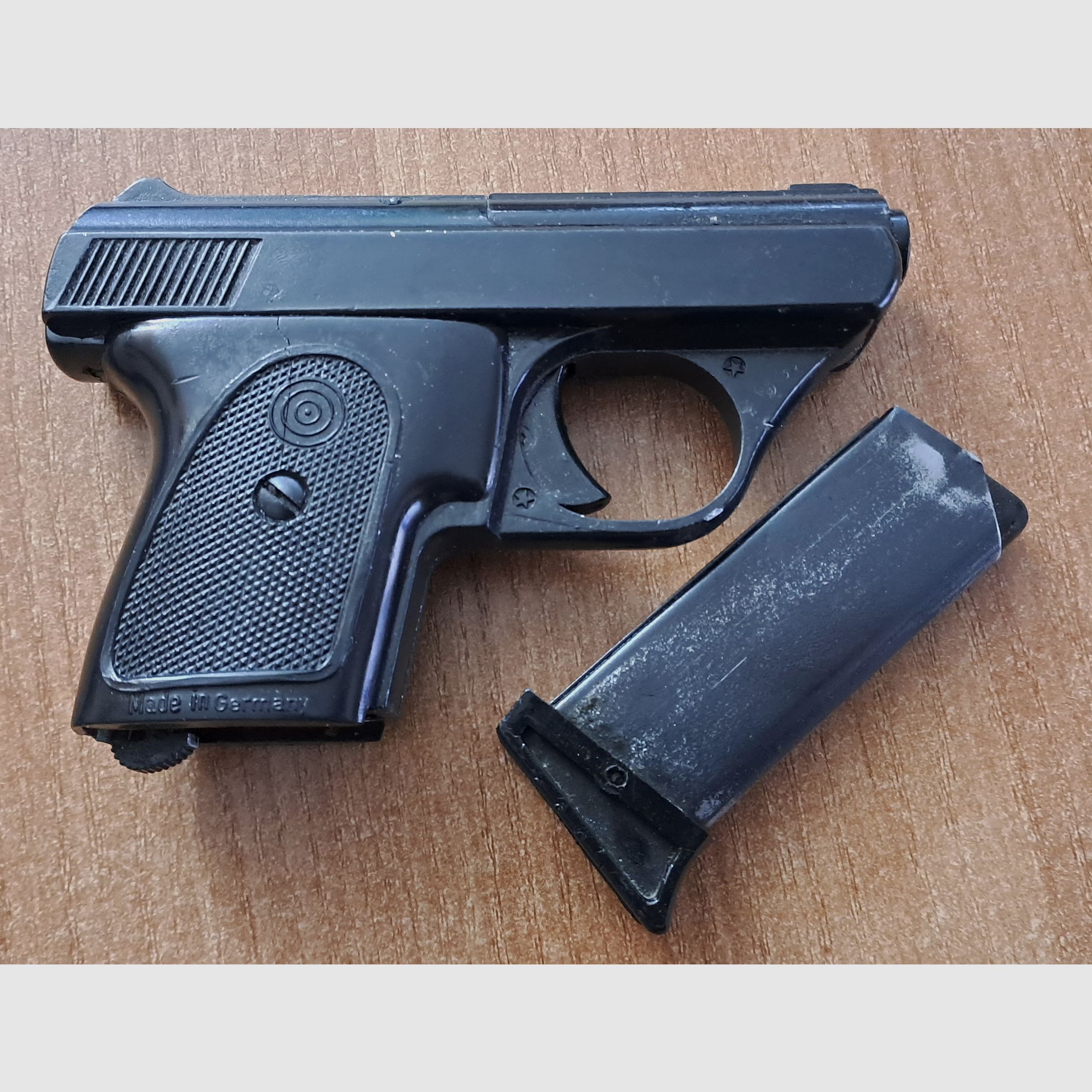 ME 8 Detective 8mm Knall im PTB 100/2