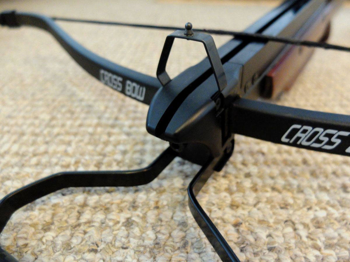 Armbrust mit  Holzschaft und 150lbs - tiptop Zustand.