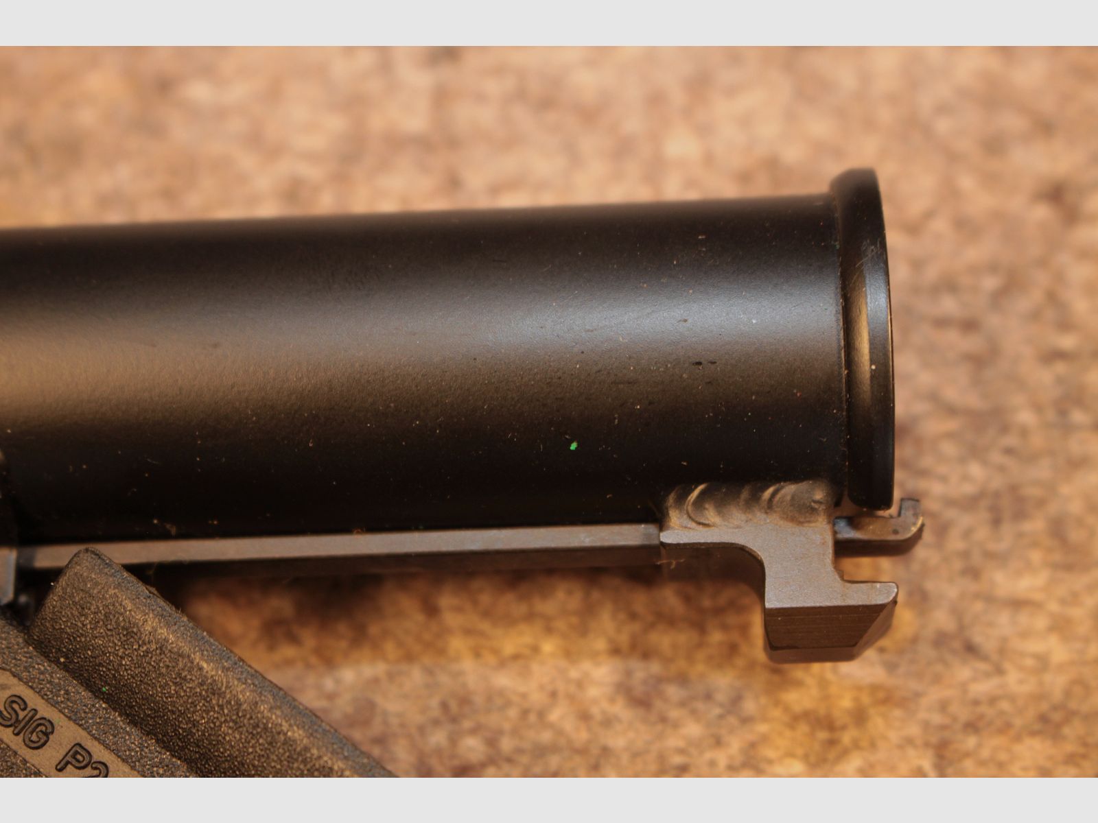Signal pistol Heckler und Koch in caliber 4.