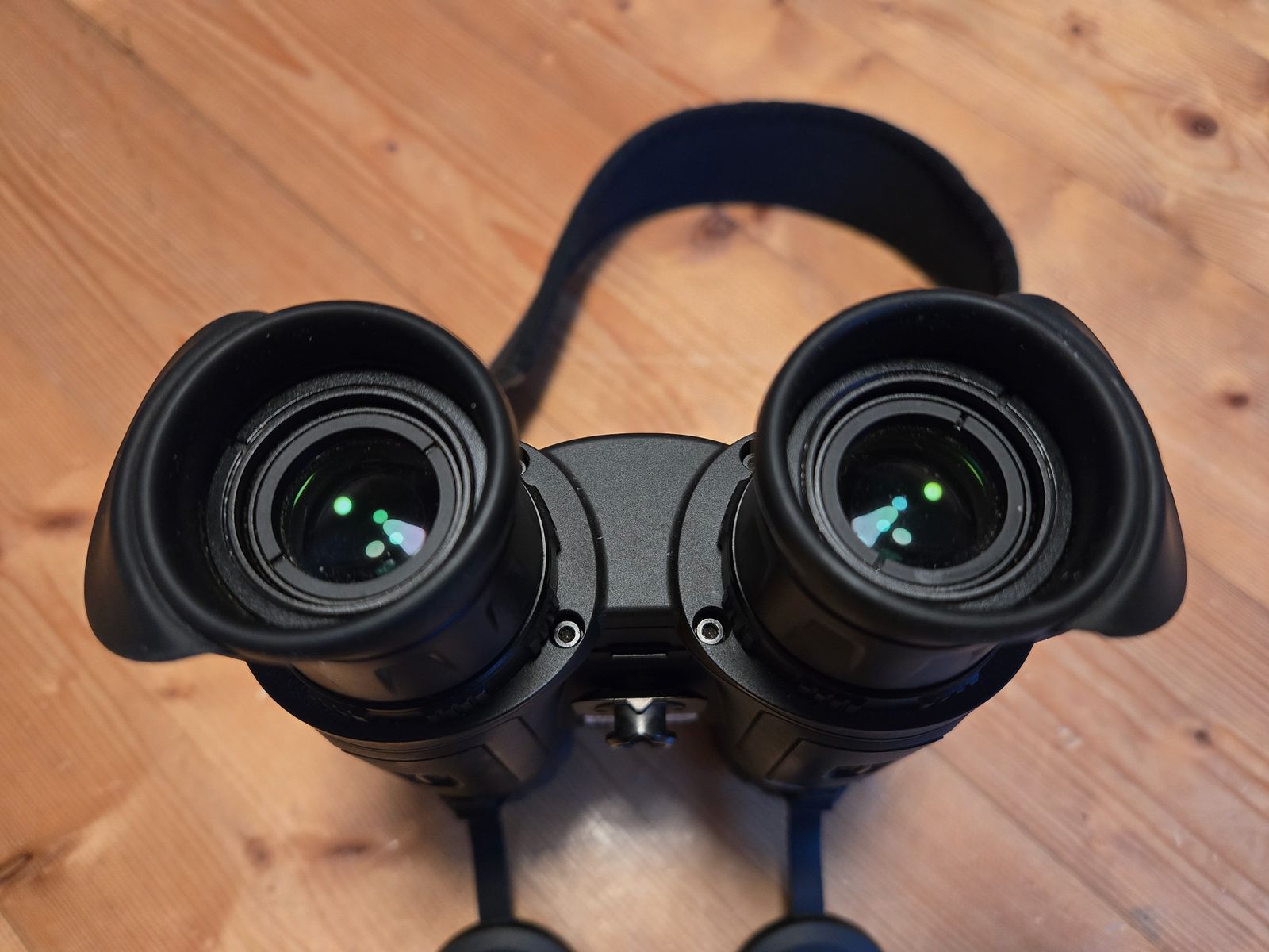 HIKMICRO HABROK 4K HE25LN 950 NEUF OVP Garantie restante et facture