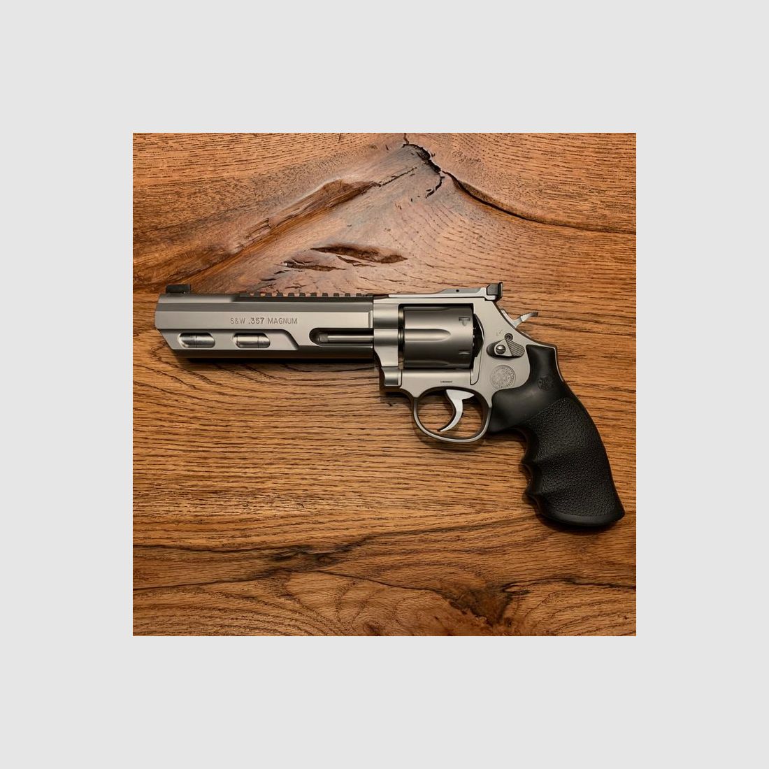 Smith & Wesson 686 P.C. Competitor 357 Magnum, image 1 sur 2
