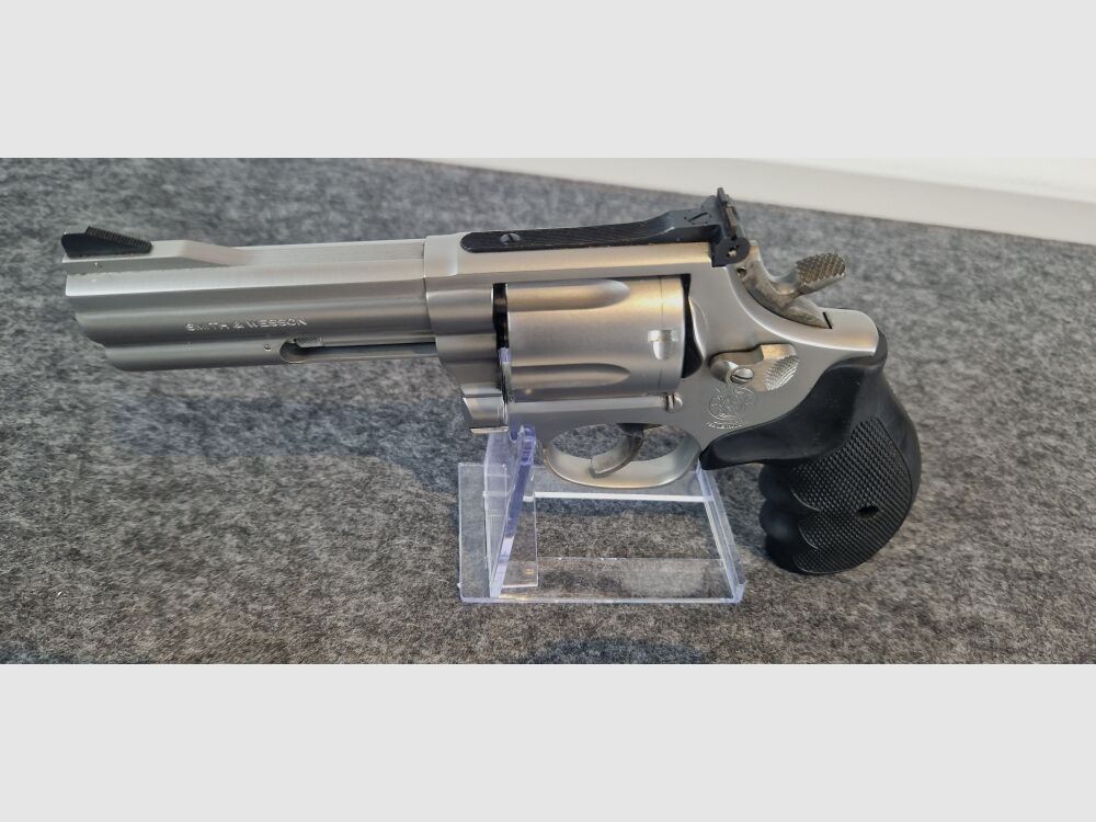 Smith & Wesson Revolver S&W Model 686-4 Security Special .357 Magnum