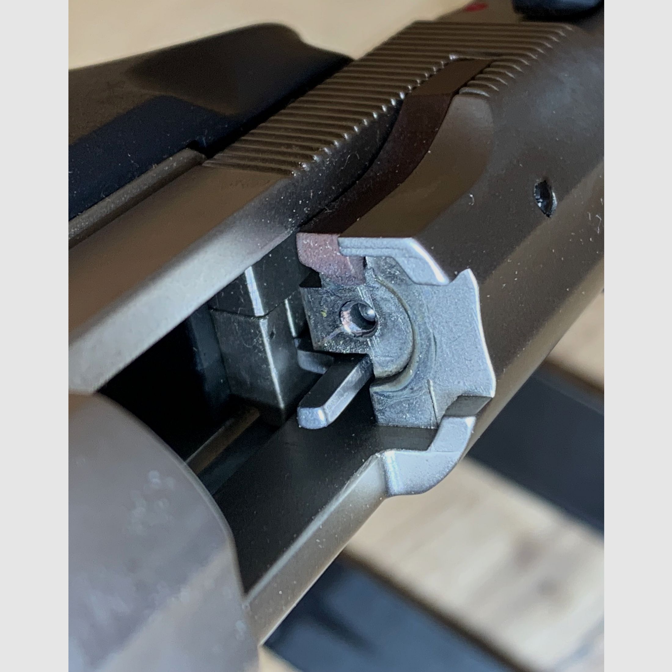 Walther P88 Compact Signalpistole/Schreckschuss 9mm P.A.K. in Matt vernickelt von Umarex