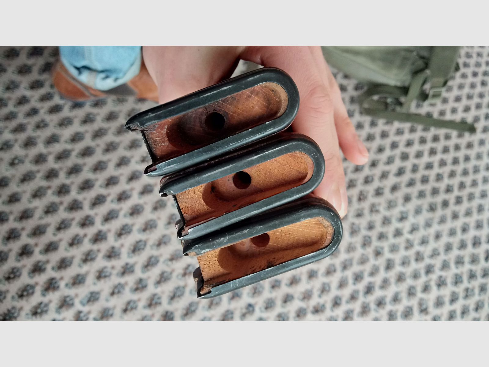 Original Ungarische AMD-63 Pistolengriffe aus Buchenholz inkl. Stahl Ferrule  // AMD 65 AK AKM Griff Buche Holz