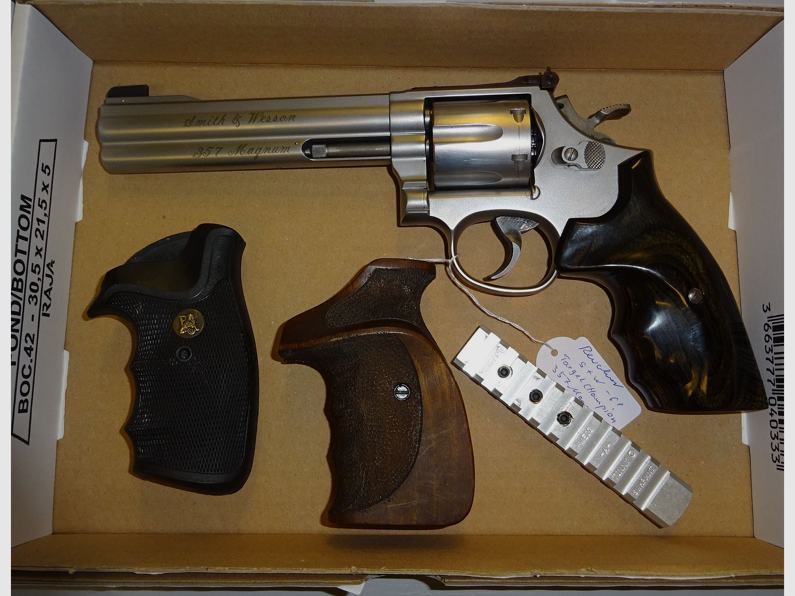 Top-gepflegter Revolver S&W "686 Target Champion".357Mag.+2 extra Griffe+Picatinny