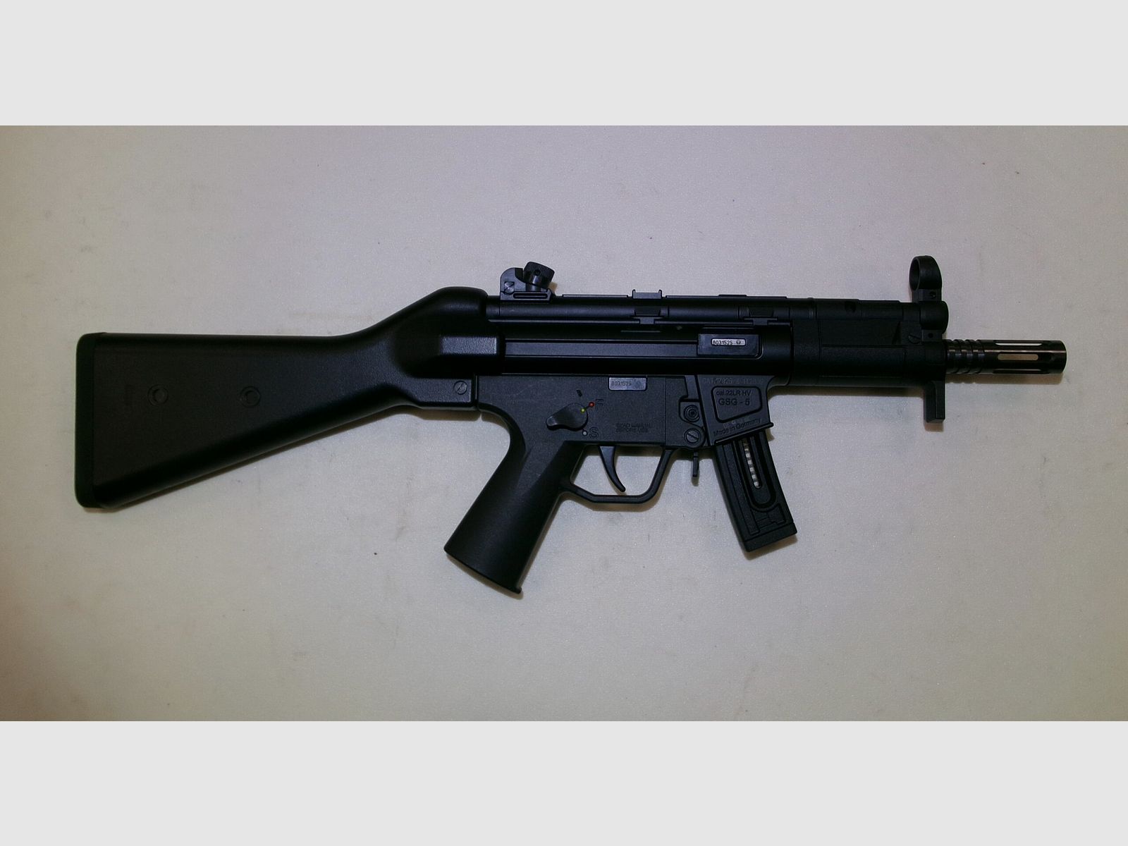 GSG MOD. 5 kal. 22 L.R. gebruikt, afbeelding 1 van 9