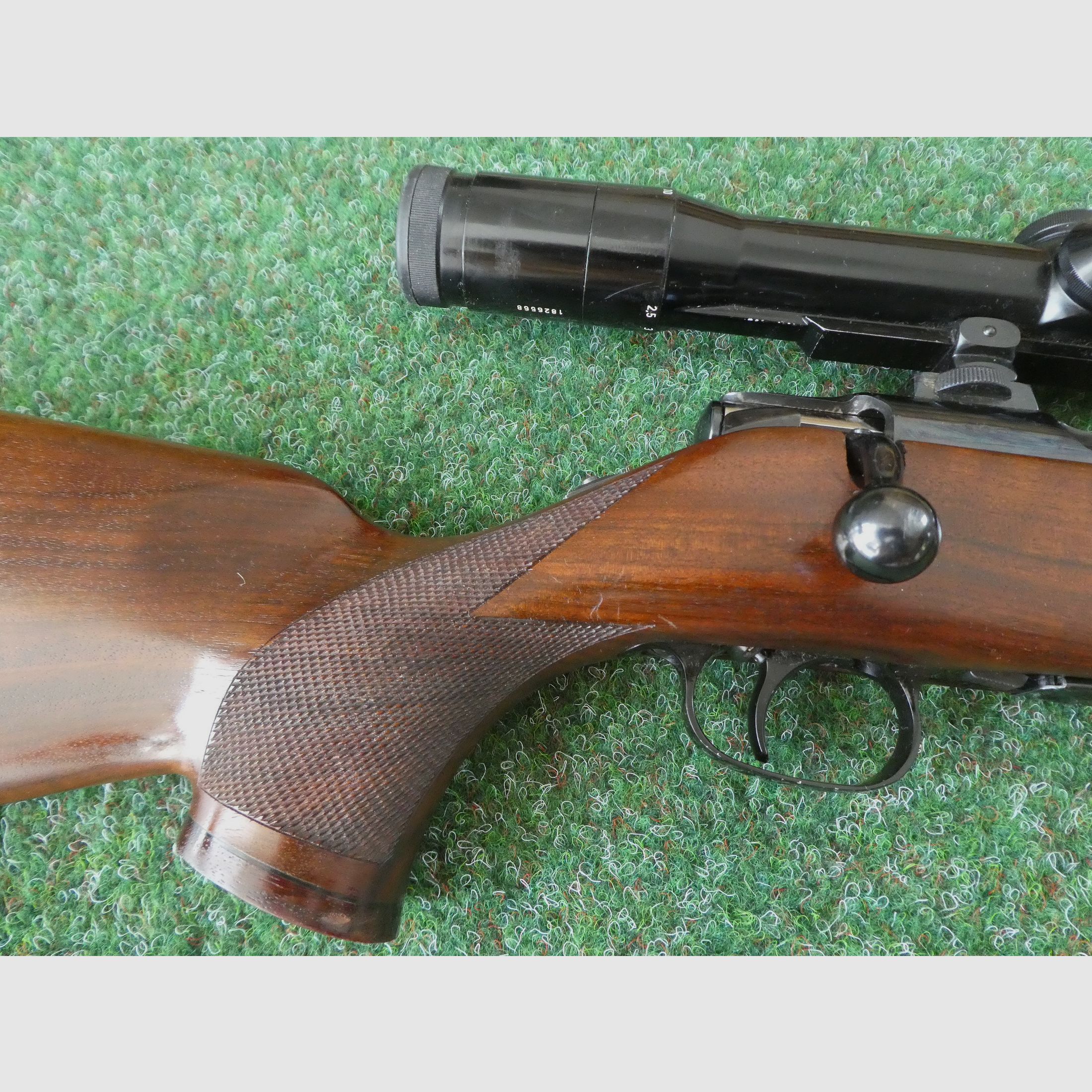 Sauer 90 in 7x64 mit Zeiss 2,5 - 10 x x56