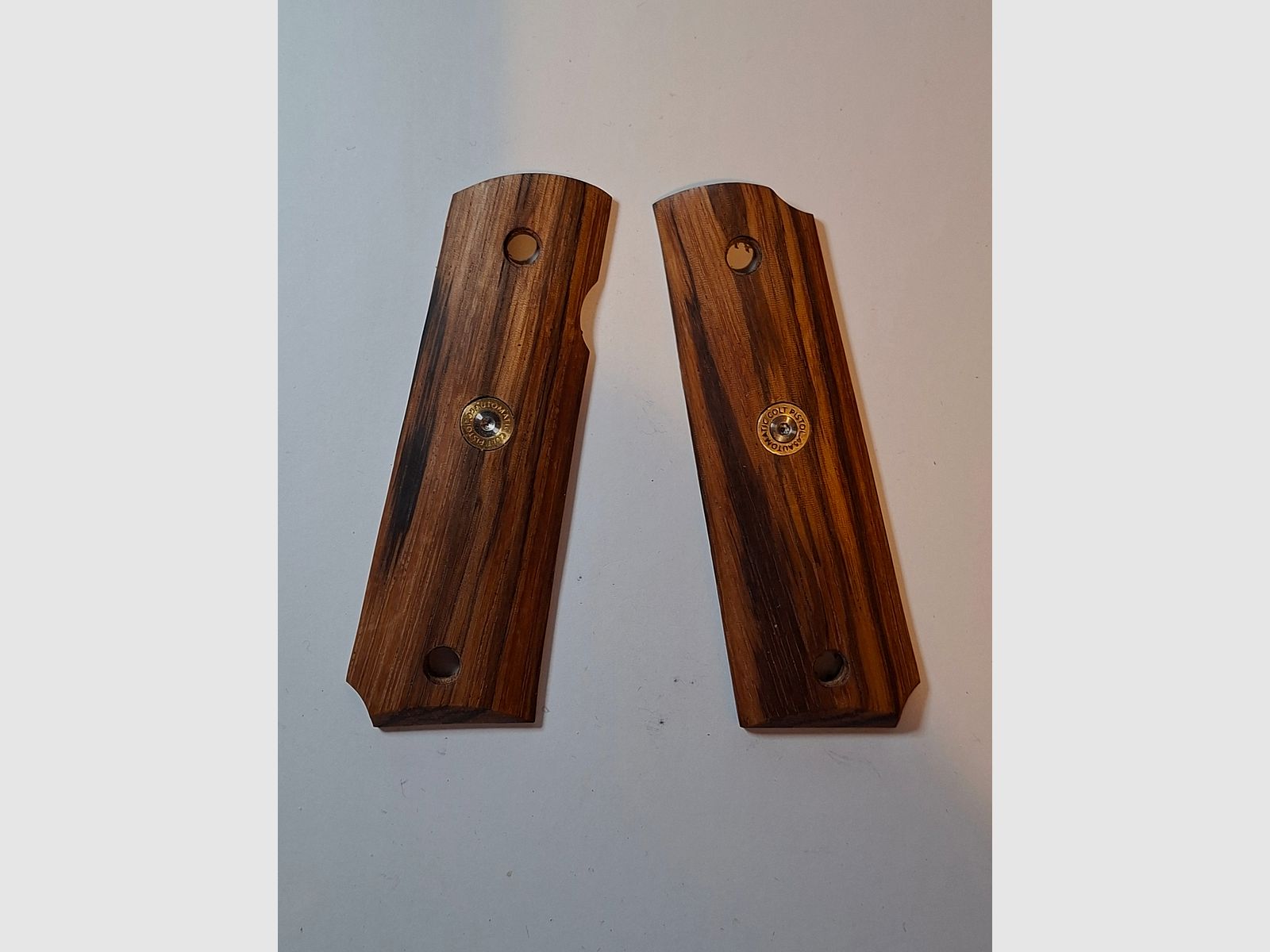 Grip panels of the Cold 1911, see picture.