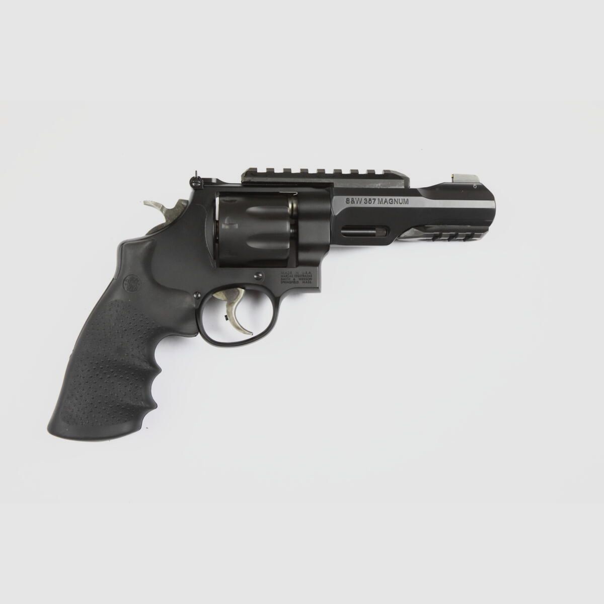 Smith & Wesson Mod. 327 TRR8, Bild 3 von 6