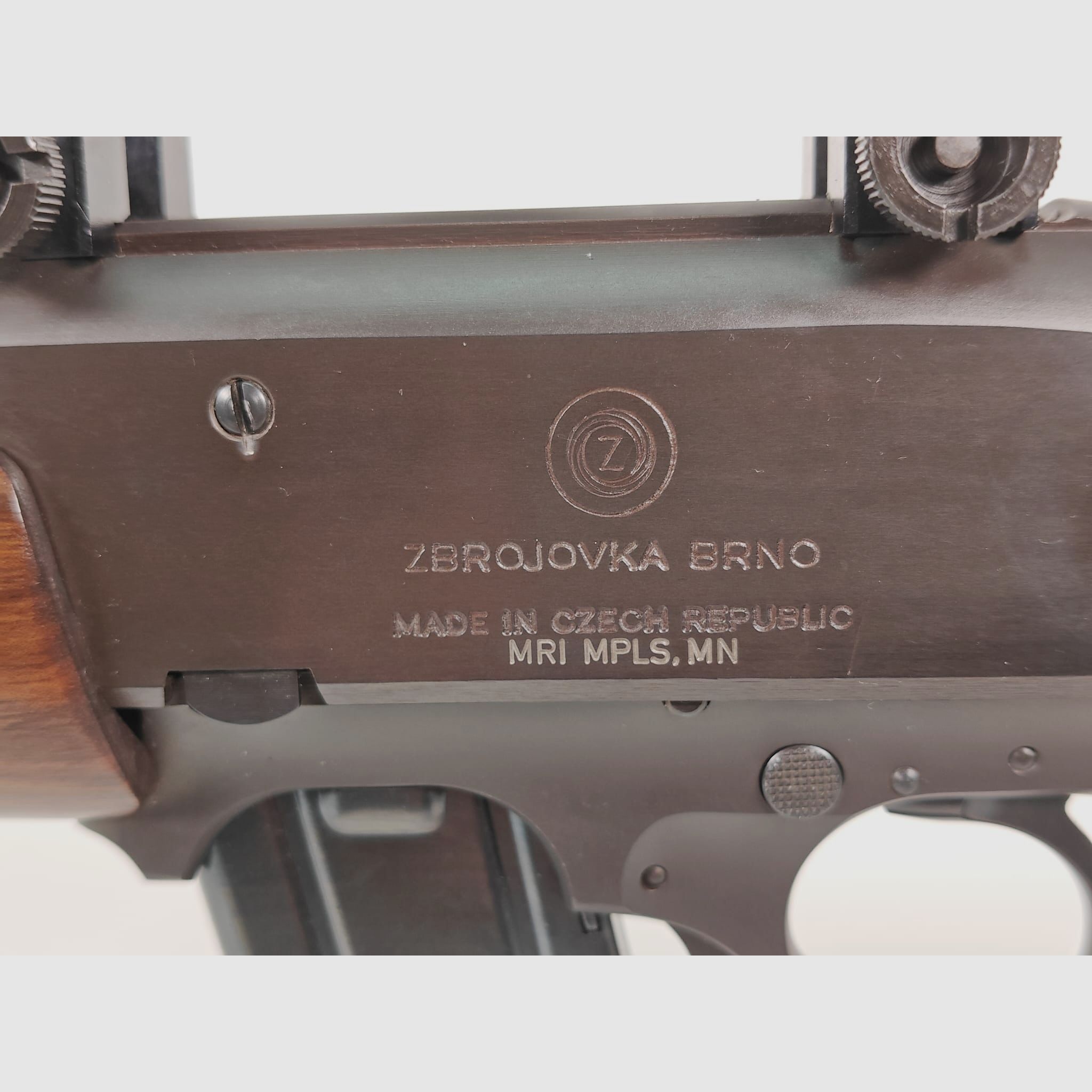 CZ ZKM 611 .22 WMR Selbstladebüchse