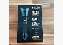 Fenix HT18 LED lampe de poche de chasse 1500 lumens - Échantillon d'exposition