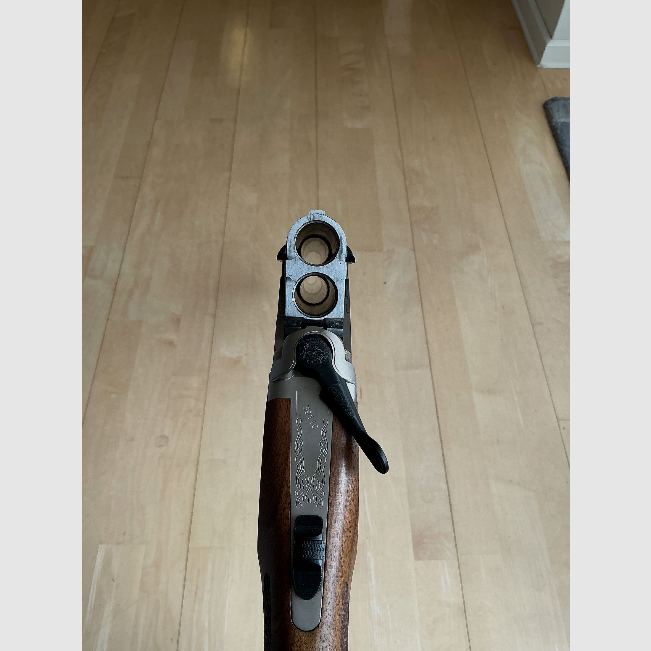 LW double-barrel shotgun