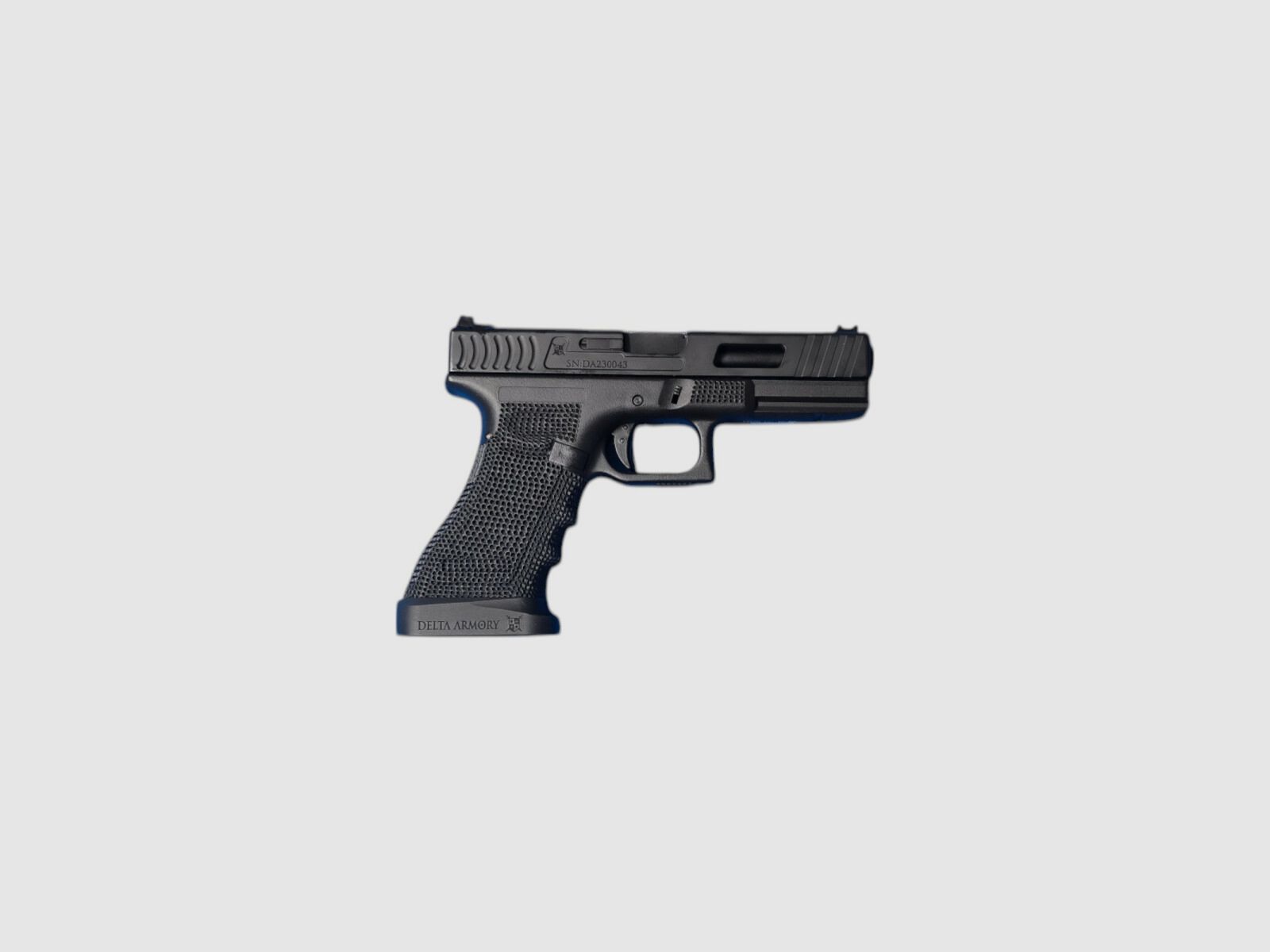 P01 GBB Airsoft Pistool met Grip Stippling in Zwart | Delta Armory