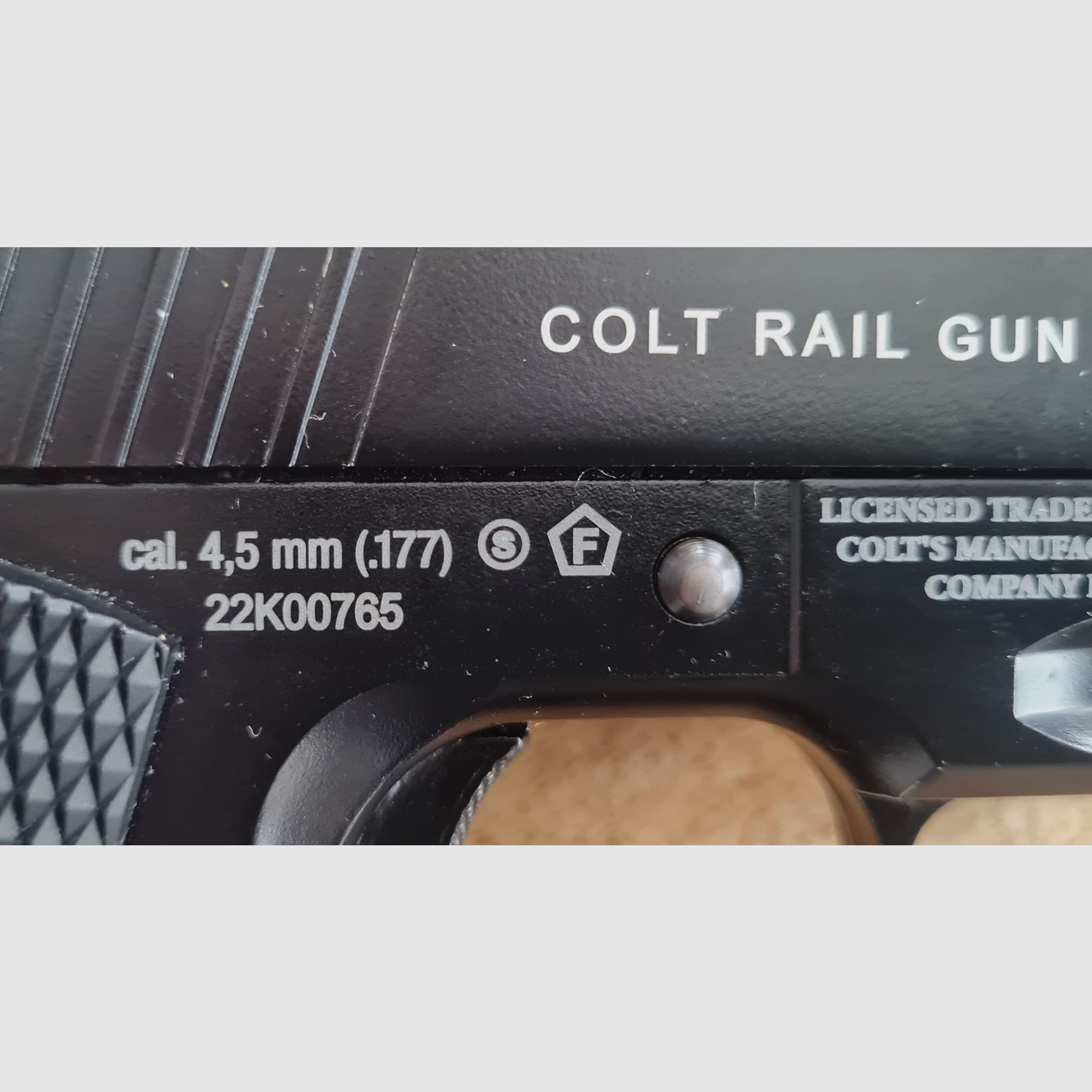 Umarex Colt M45 CQBP Cal. 4.5mm BB, BlowBack, FullMetal + Extras