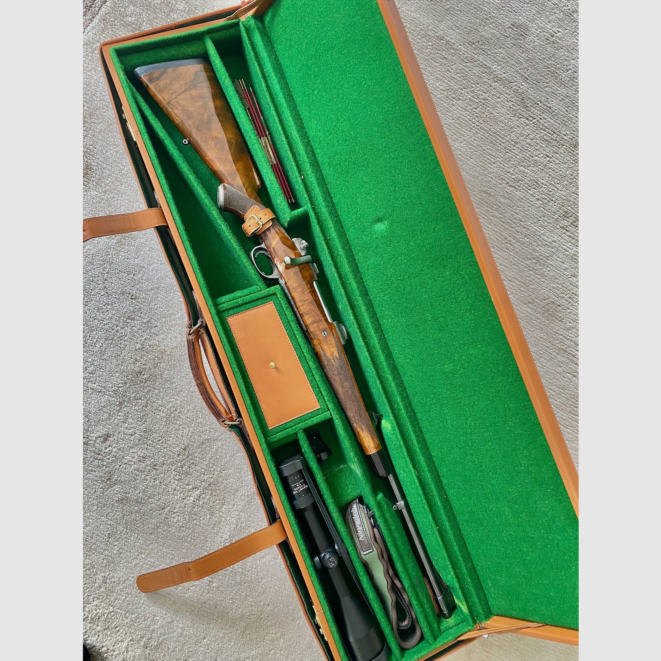 Cliente Rep.Caja África 9,3X62