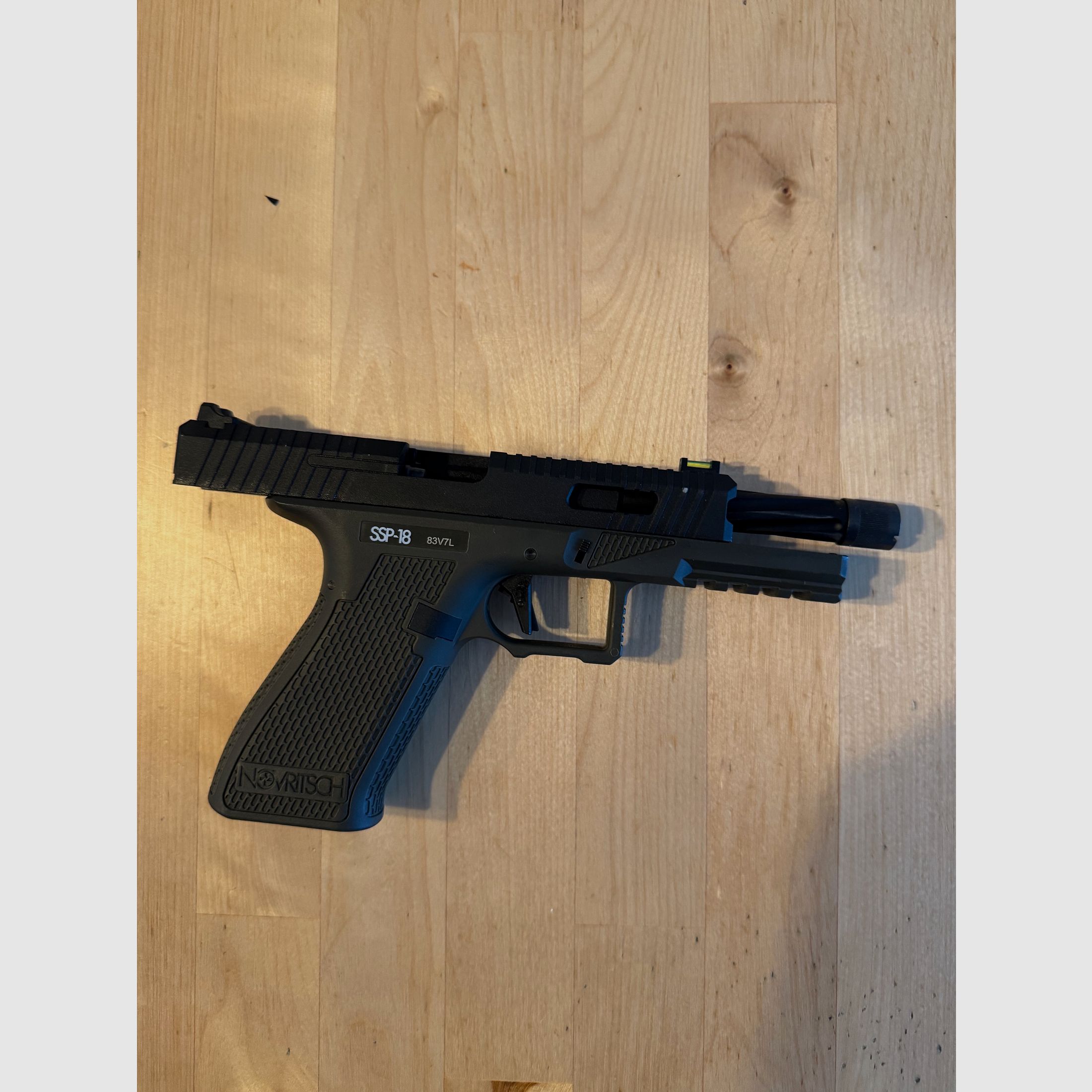 Novritsch SSP18 GBB Grün + Zubehör