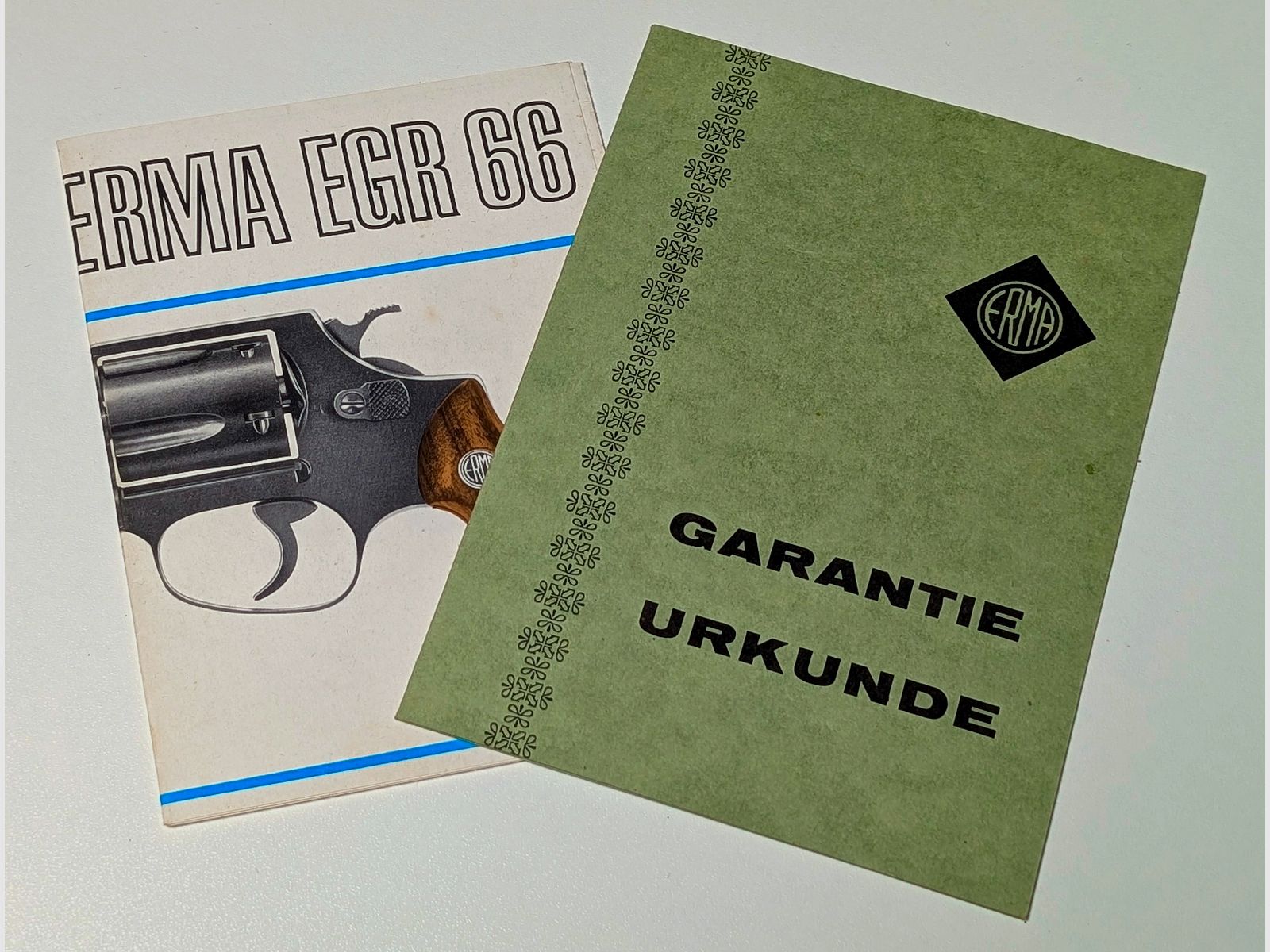 Pistola de fogueo ERMA EGR66