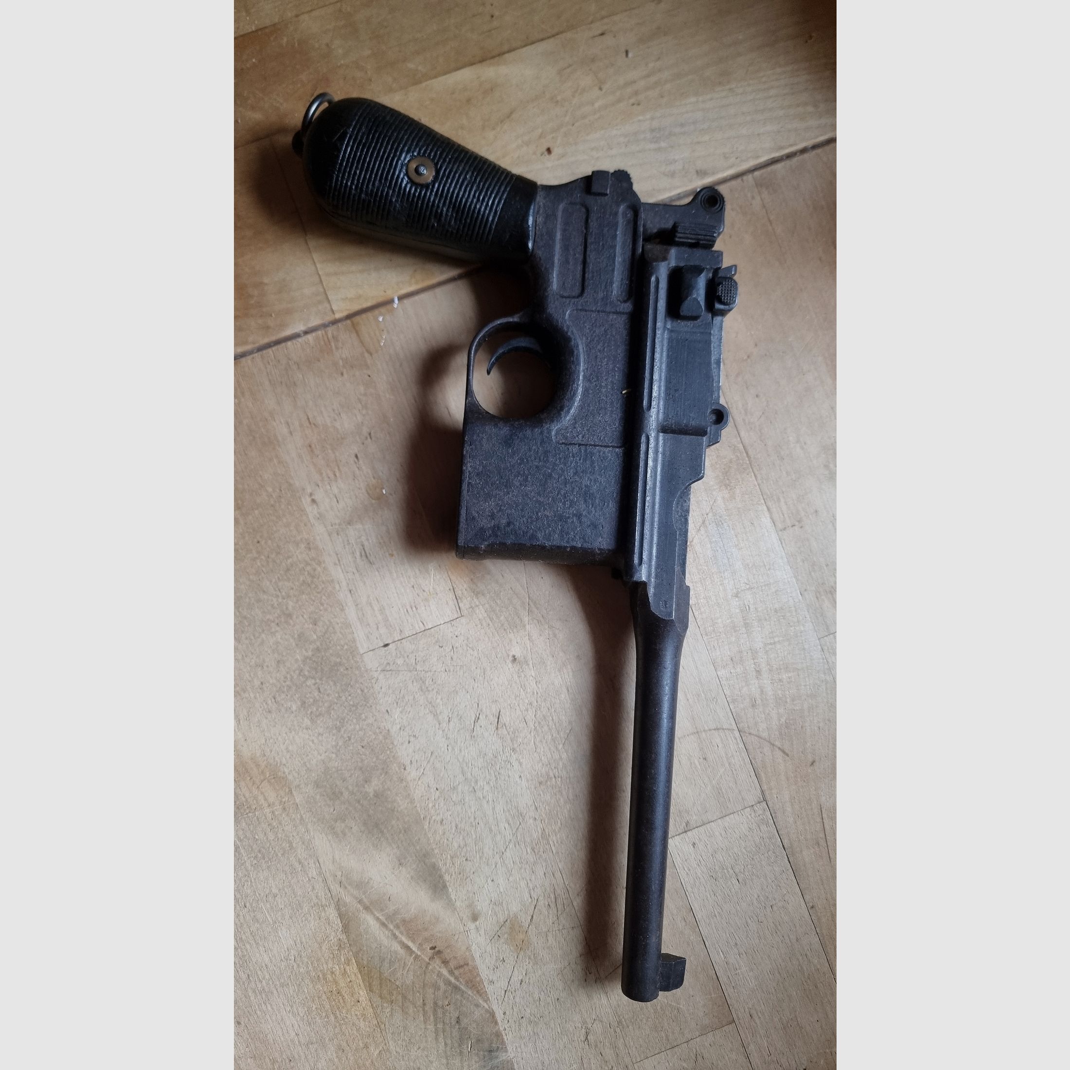 Mauser C96, Broomhandle, Mechanika trochę się zacina (potrzebna wiedza)