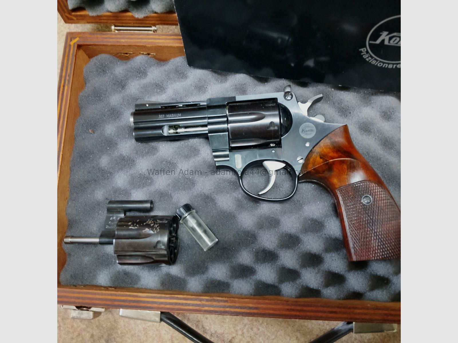 Korth Ratzeburg Combat 357 Mag con tamburo intercambiabile 9mm