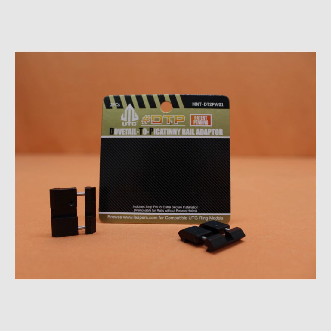 UTG - Leapers UTG Dovetail-to-Picatinny Rail Adaptor (MNT-DT2PW01) Adapter mit Weaverprofil für 3/8"-11mm Prismen