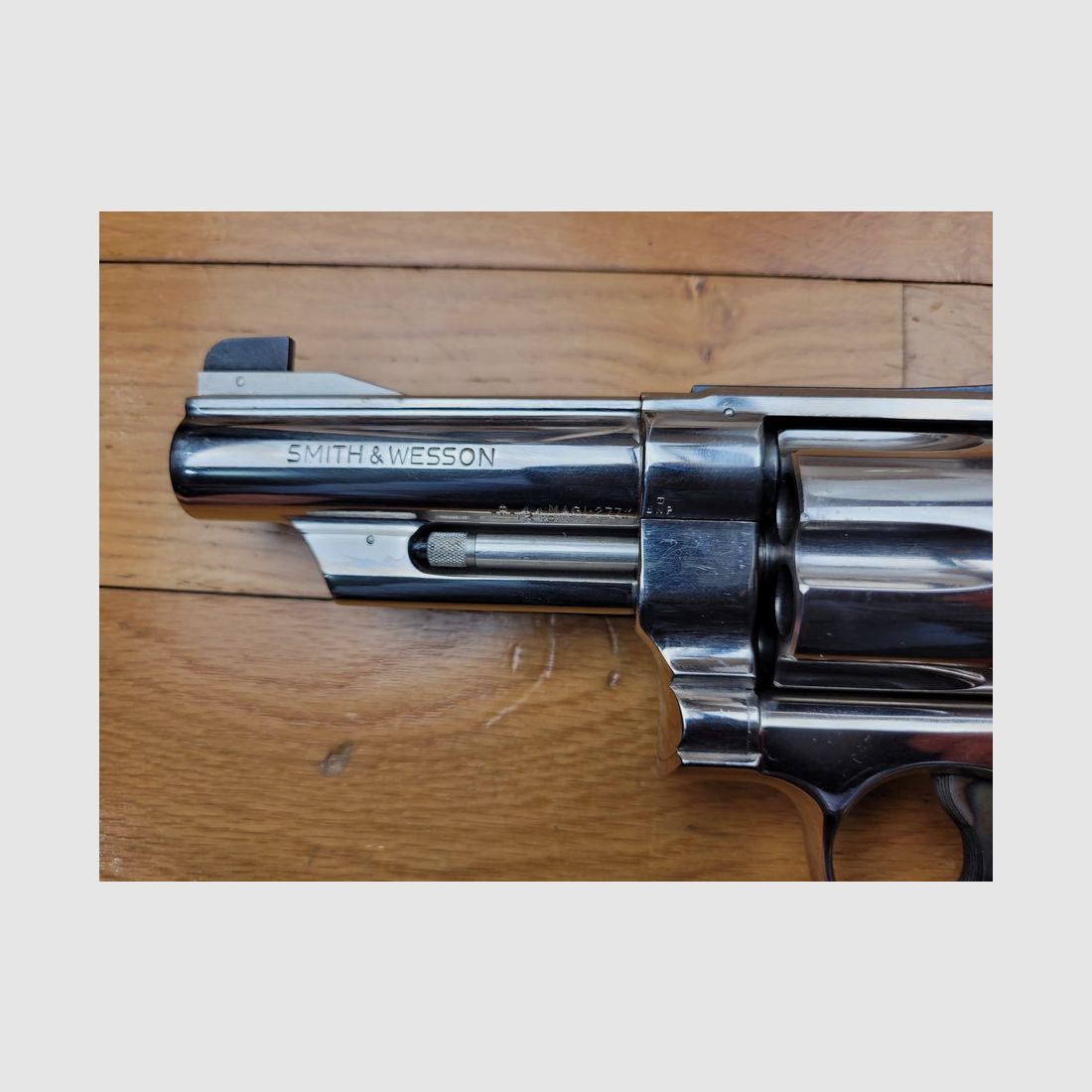 Top Smith & Wesson – selten 29-2 – 44 Mag – 4 Zoll – hochglanzpoliert – Neuzustand!, Bild 6 von 17