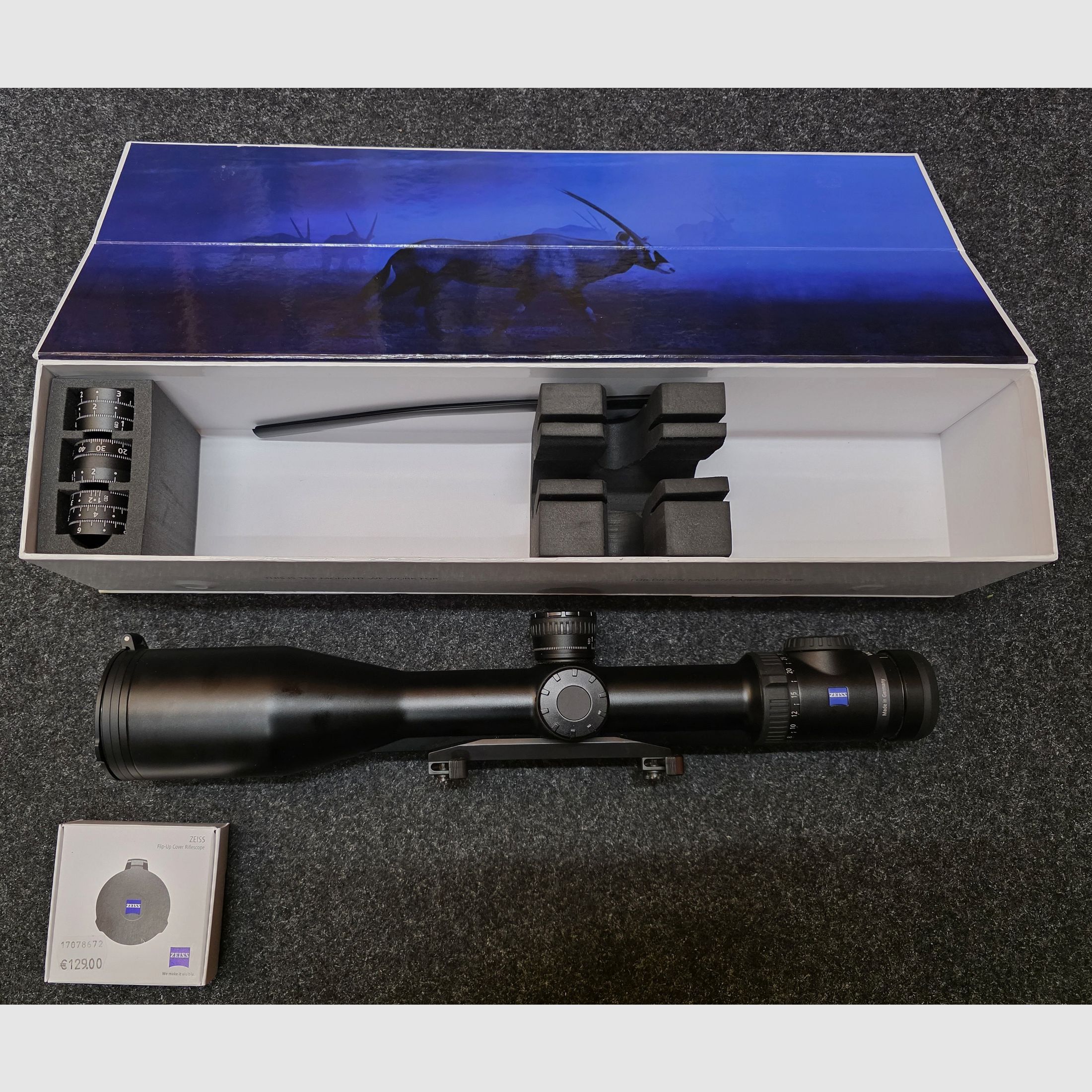 Mauser M03 Expert .223 z drewnianym stockiem i Zeiss Victory V8 4,5-35 x 60 z celownikiem z szybką regulacją (ASV)