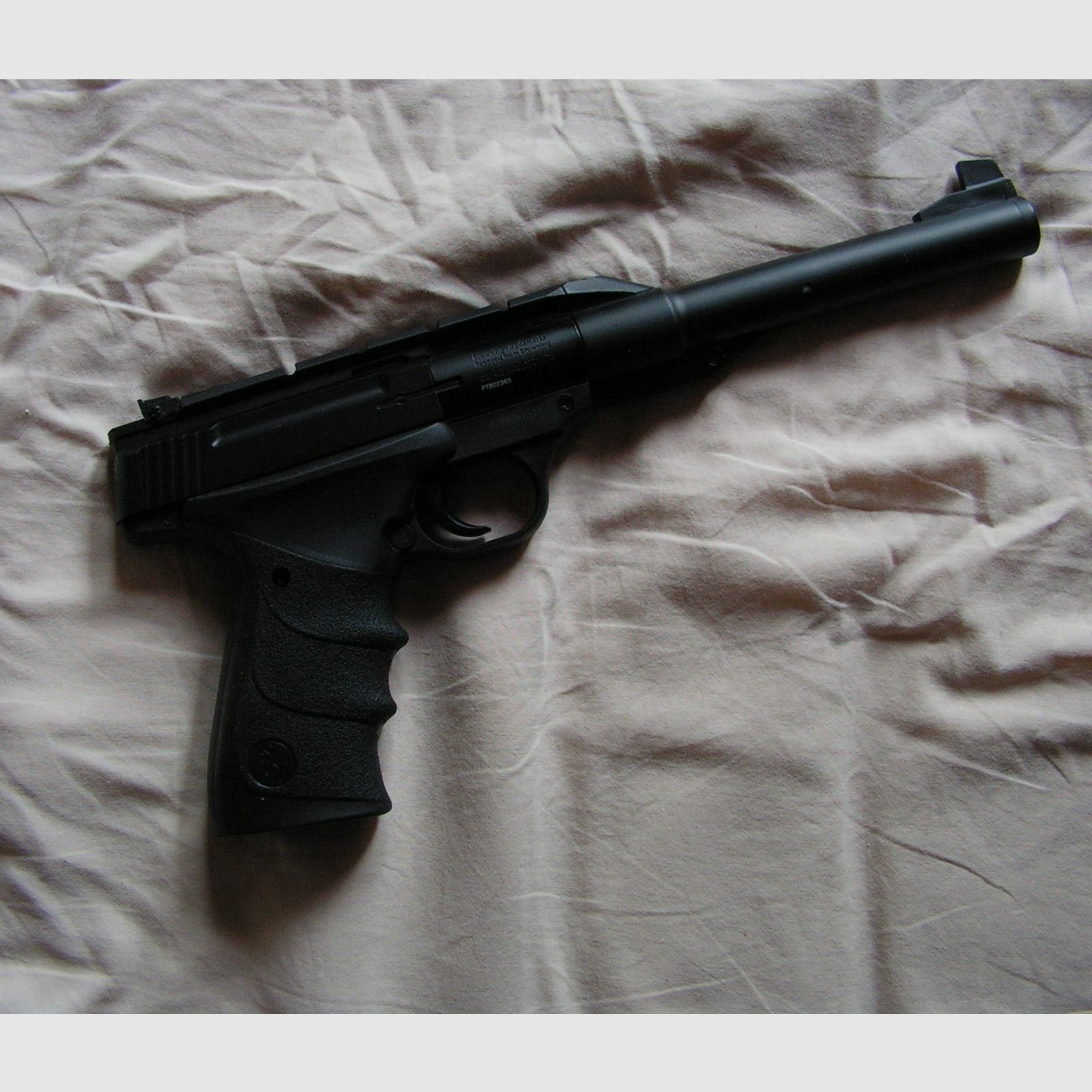 Browning Buck Mark URX luchtpistool, afbeelding 4 van 6