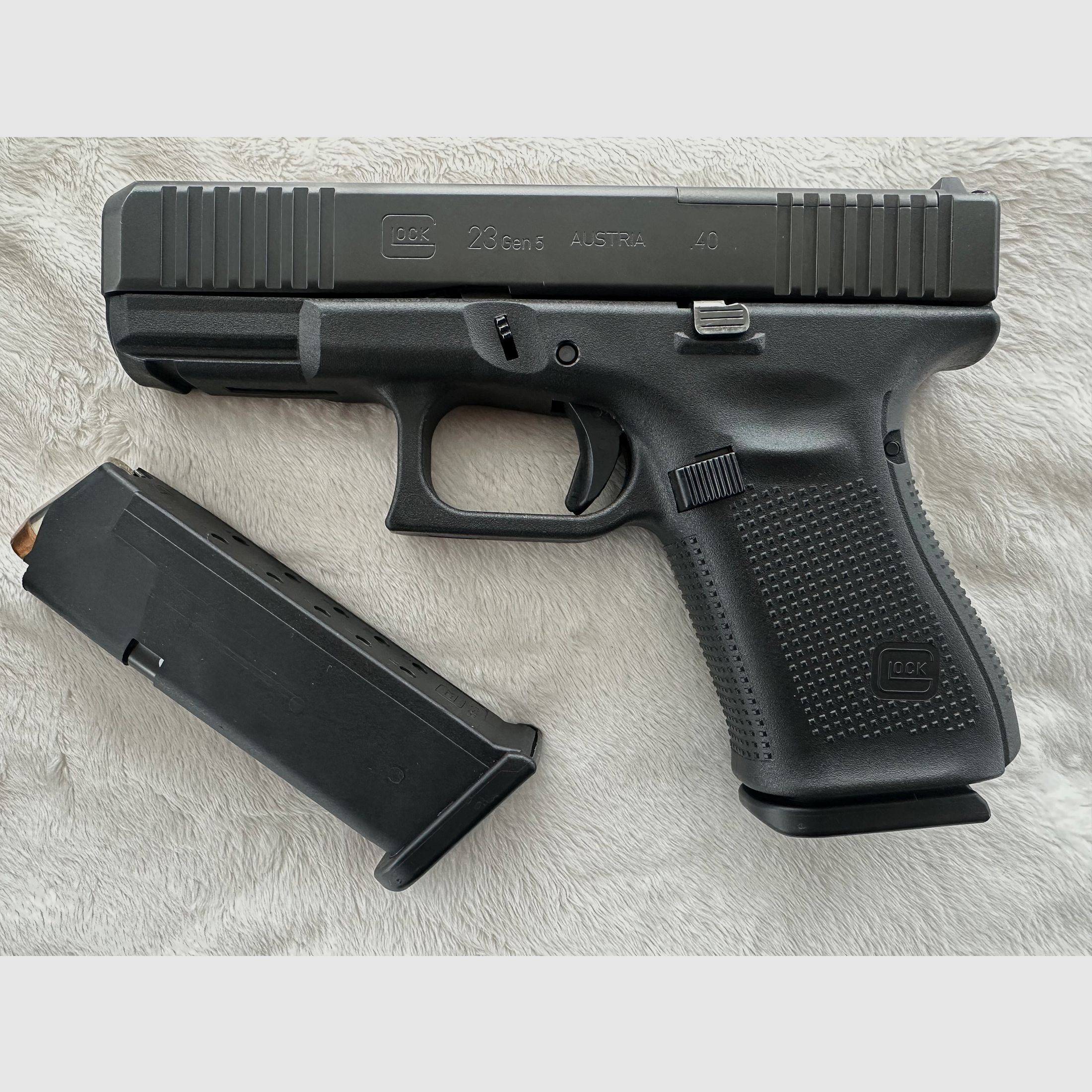 Glock 23 in .40 S&W - eine der letzten Gen 3 aus 2009 - Kaum gebraucht - fast NEUWERTIG !