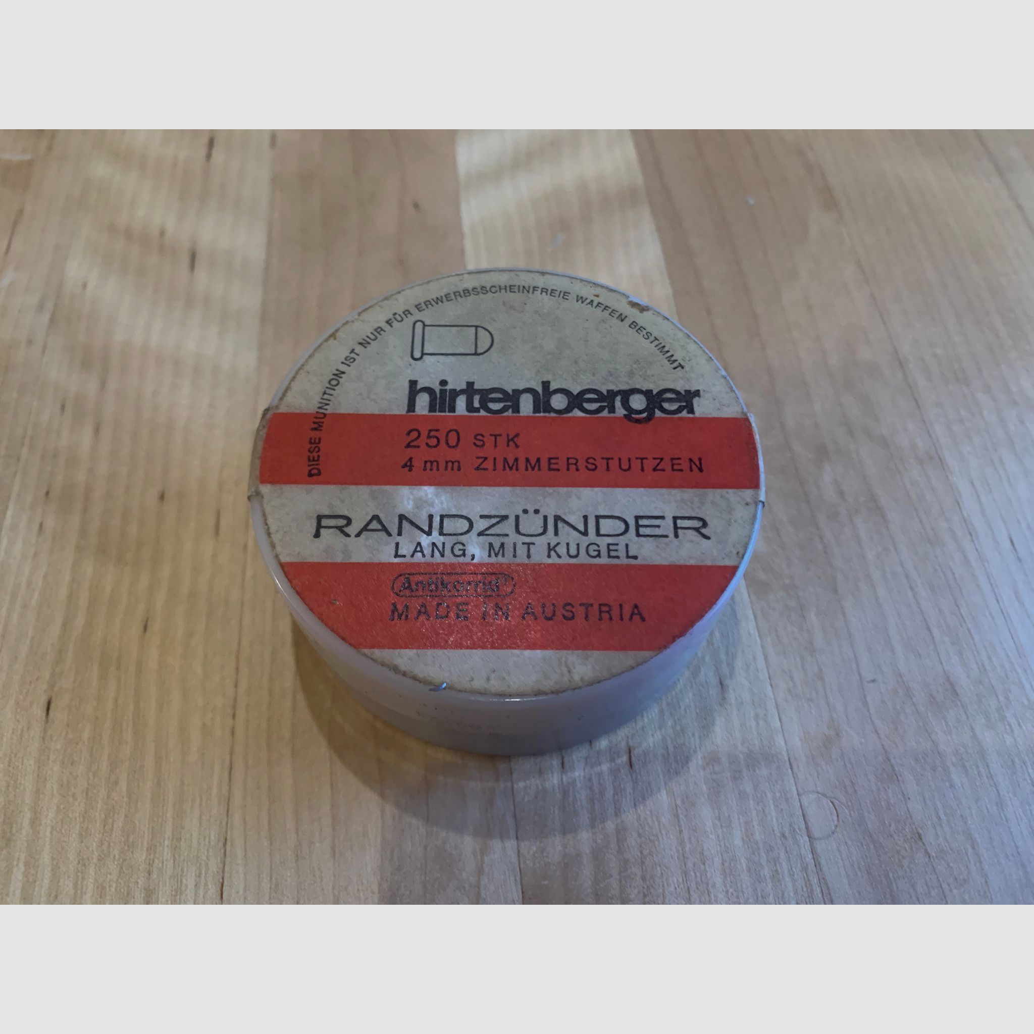 Hirtenberger 4mm długi zapalnik boczny z kulką nr 7 (4,3mm)