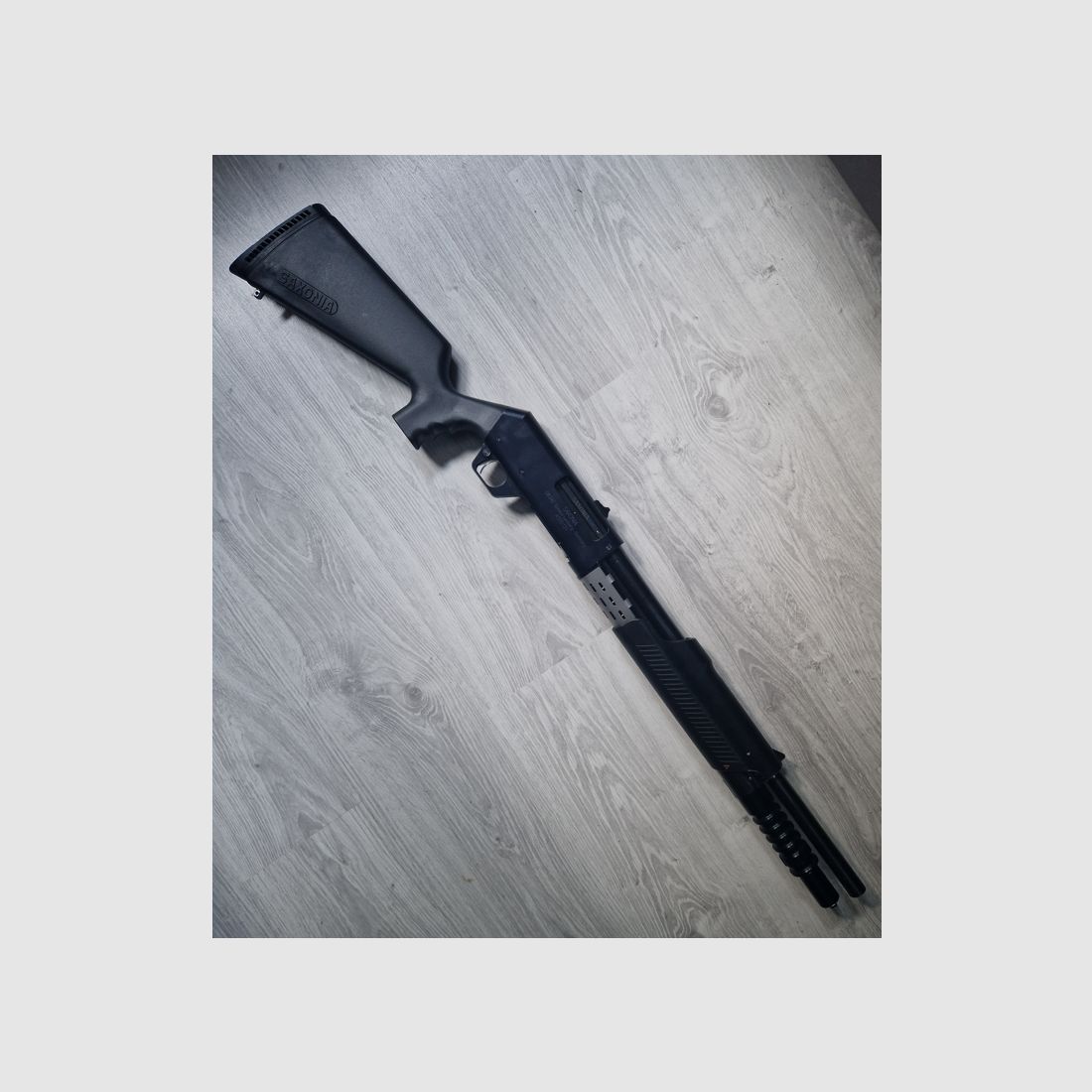 SAXONIA Semi-Pump - Self-loading shotgun / Pump shotgun in 12/76