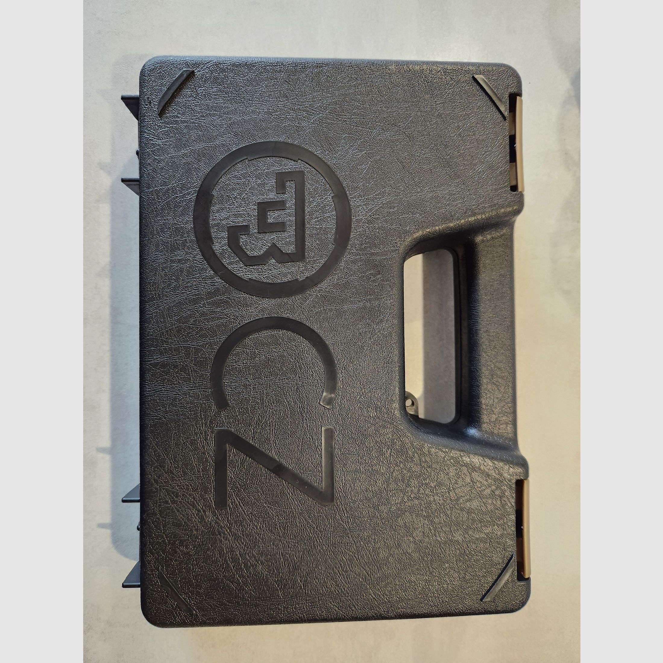 Neue CZ P09 und Munition