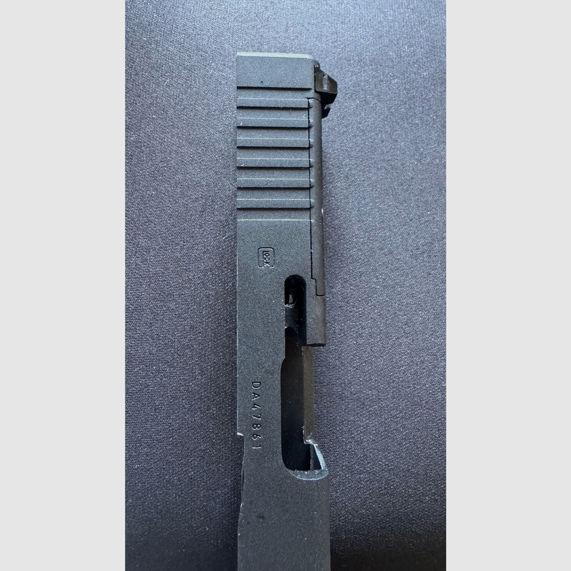 Originele GHK Glock 17 Gen 5 Aluminium Sluiter & Loop incl. Terugslagveer & Trigger Locator