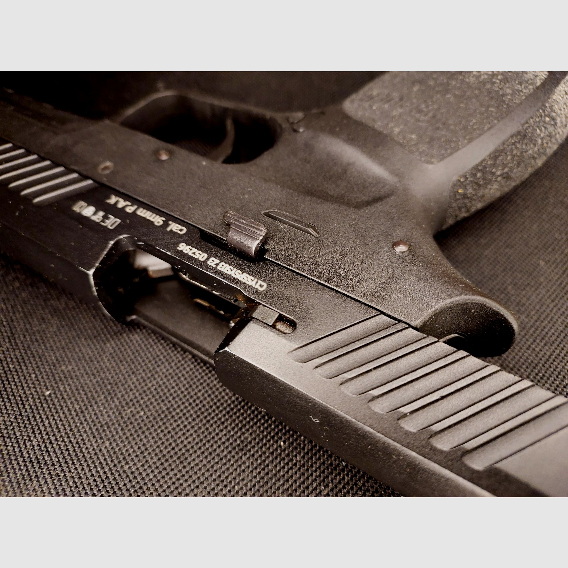 Sig Sauer P320 blank firing pistol in caliber 9 mm P.A.K. Black in the original SIG case (PTB 1038)