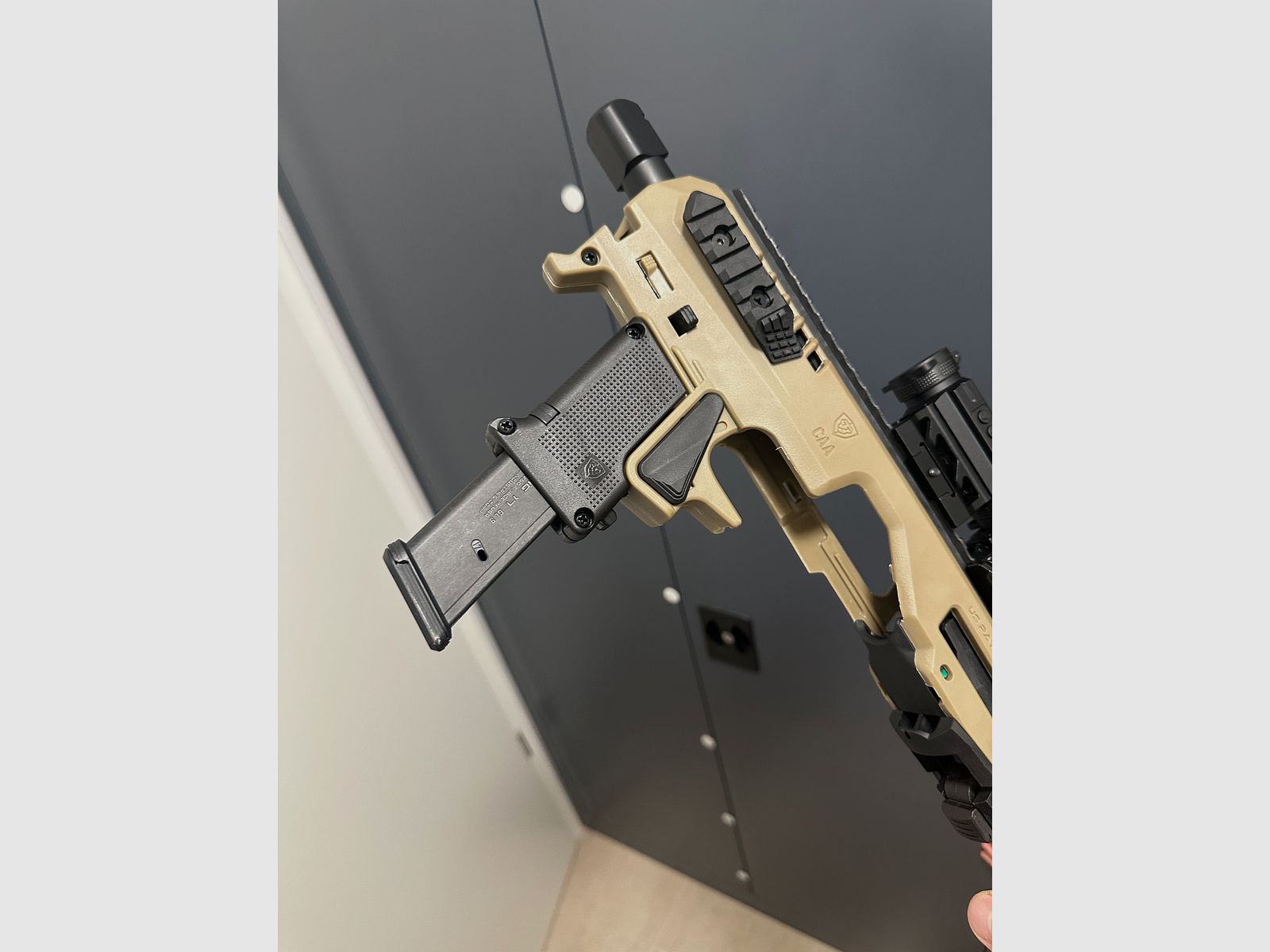 Micro Roni Gen 4x für Glock in FDE mit Schubschaft 