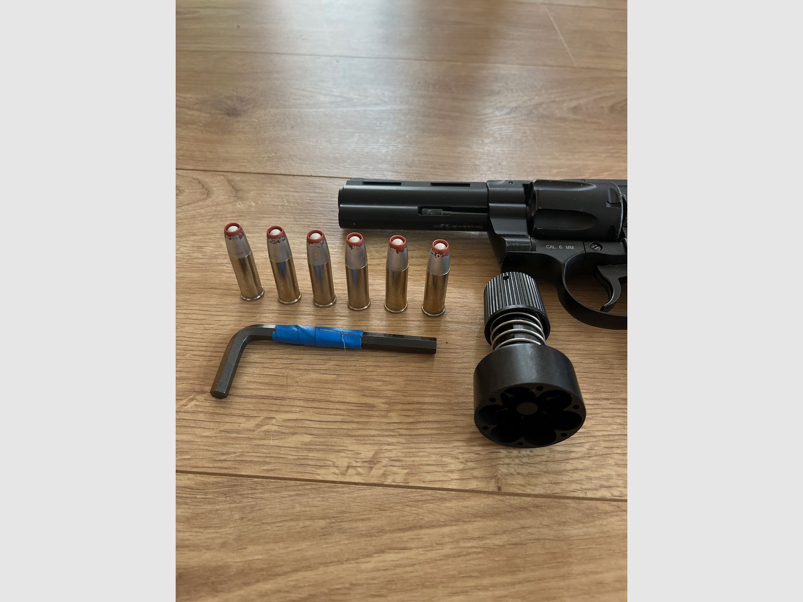 KWC .357 Python 4 inch Revolver Full Metal CO2 6mm