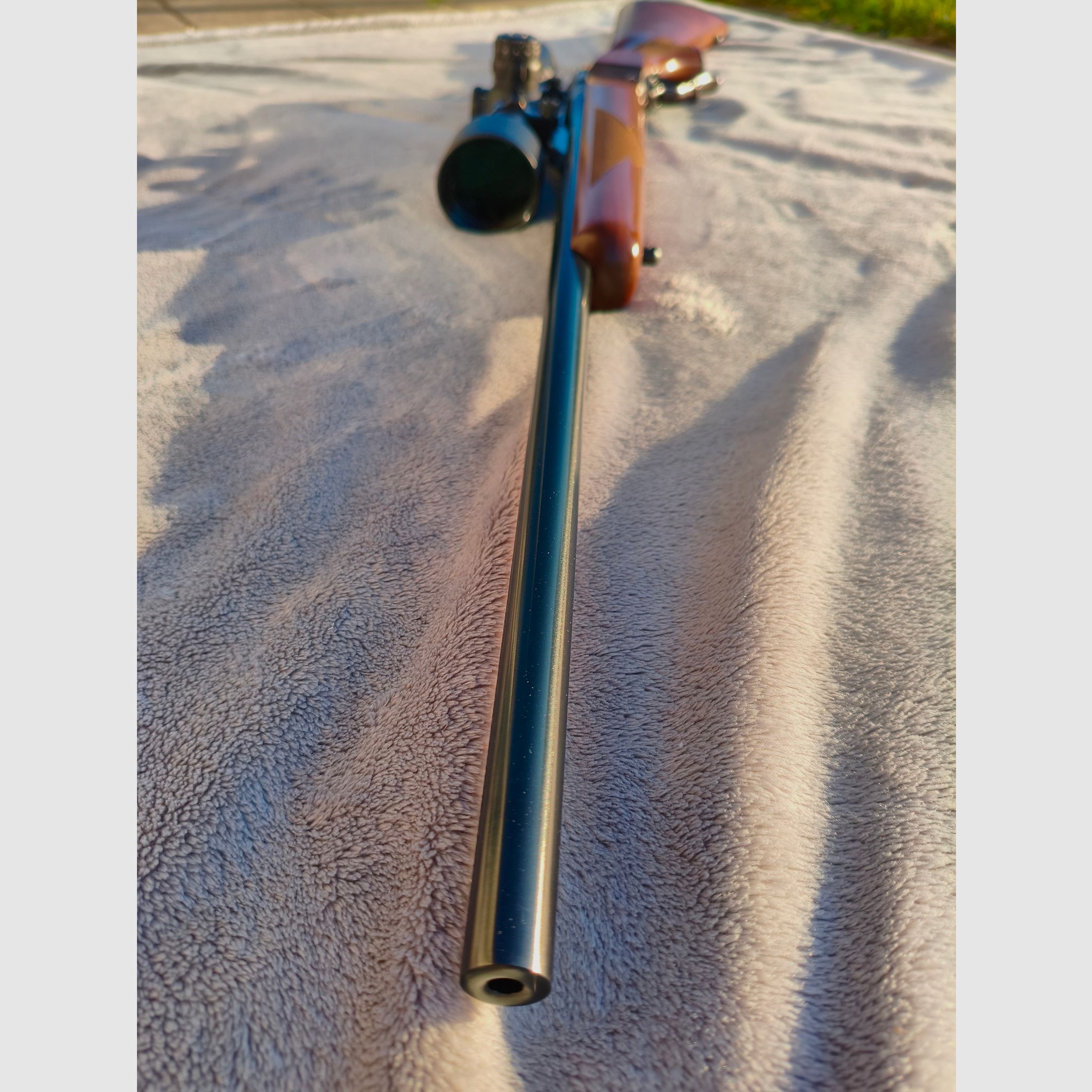 BLOCKBÜCHSE RUGER #1 (No. 1) .243 WIN pacchetto completo con MEOPTA 3-15x50
