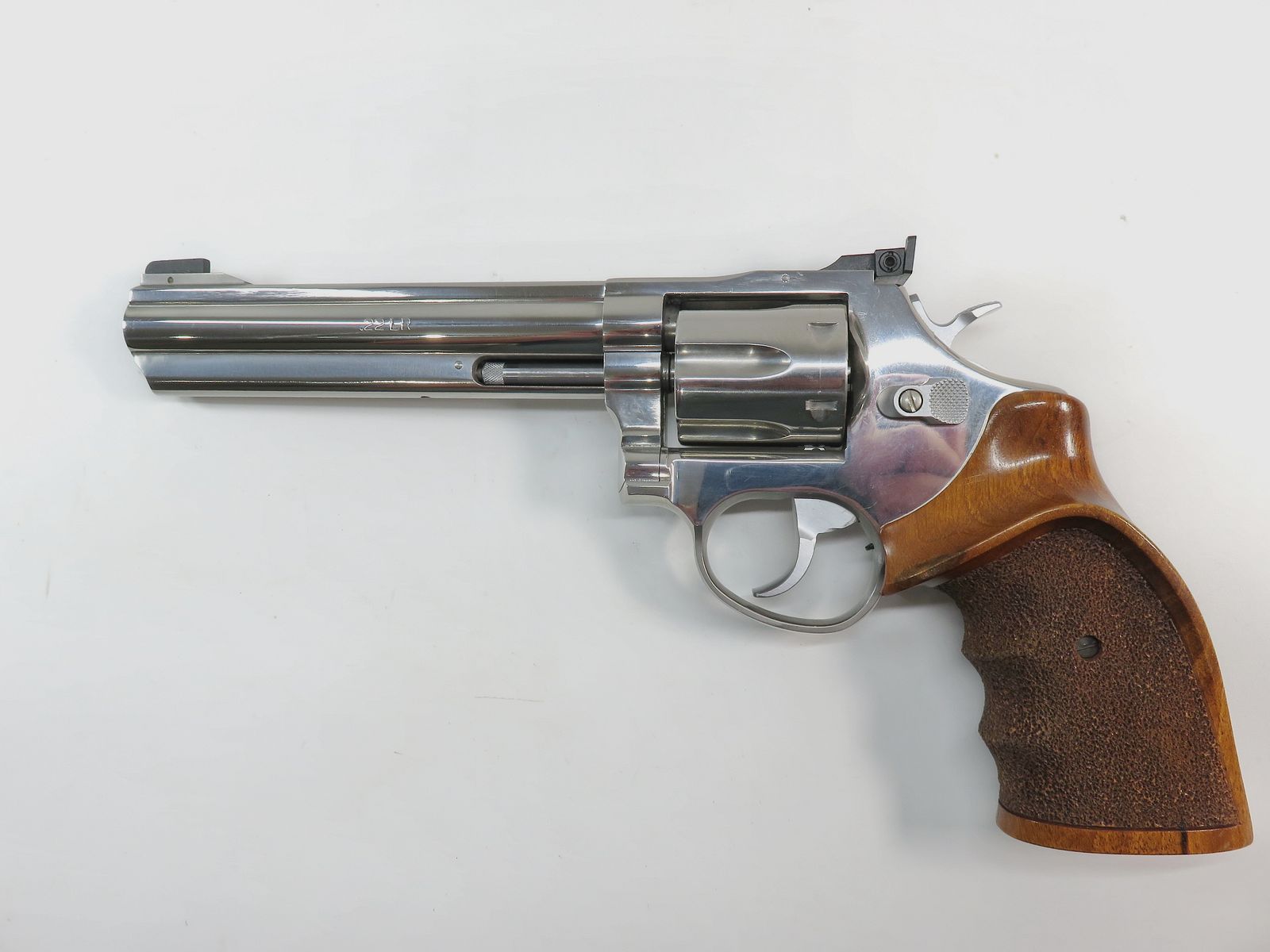 Taurus sport revolver caliber .22 | 6 inch | nickel-plated | like new