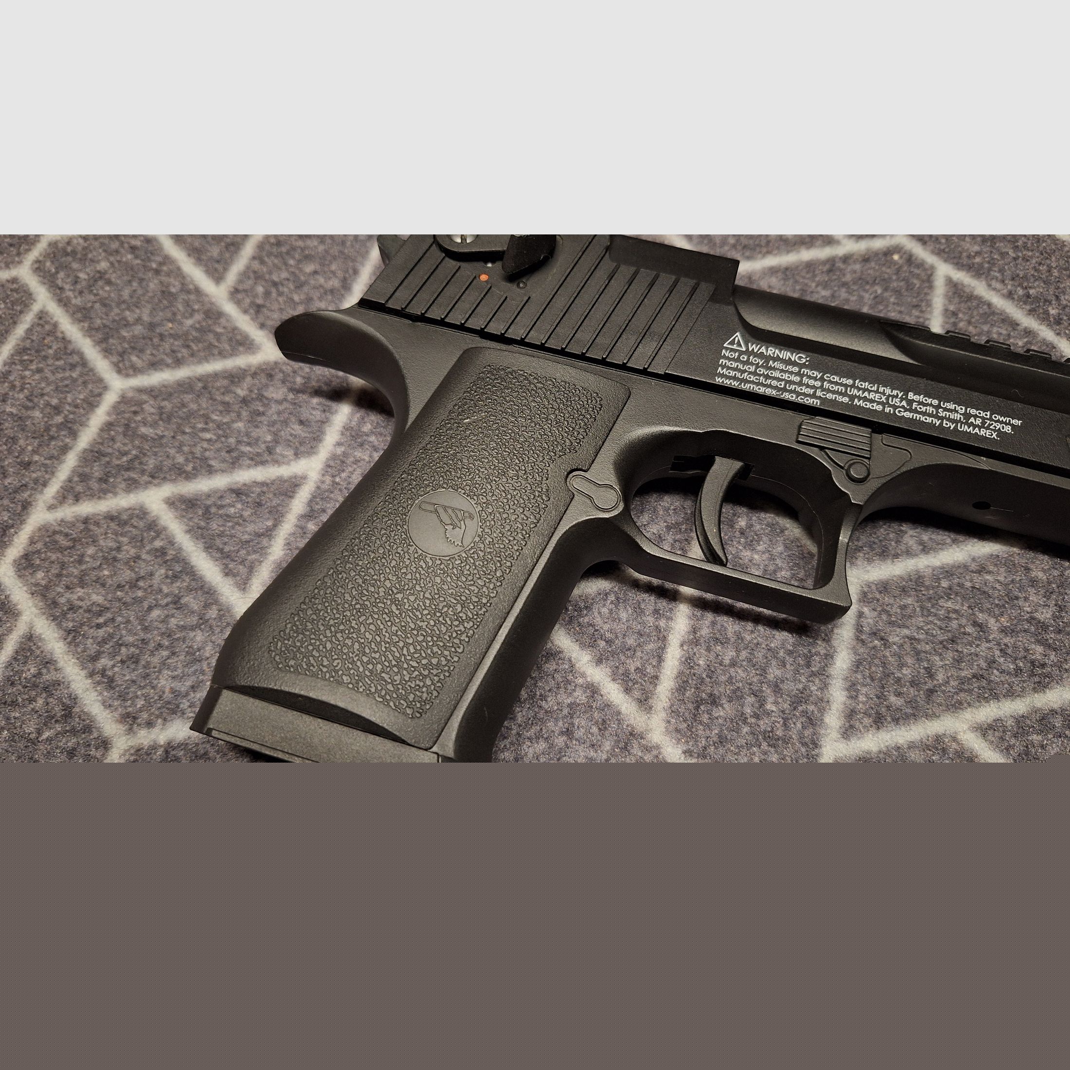 UMAREX Desert Eagle Magnum Research, Inc. - “Blow Back” - Diabolo