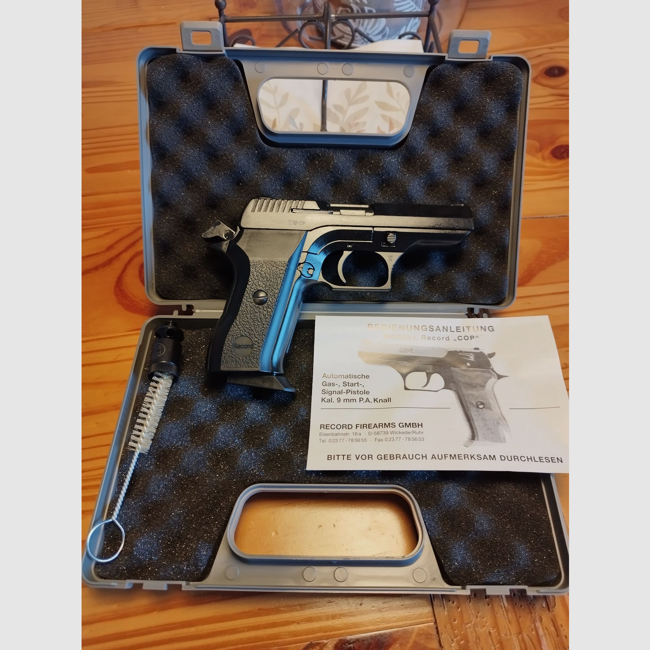 Record COP Schreckschuss Pistole 9 mm P.A.K brüniert !! Neuwaffe!!