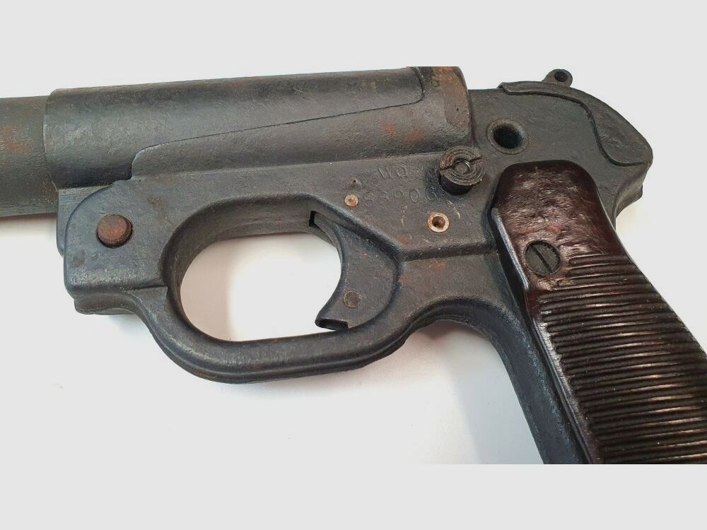 Schneider Hugo Signal Pistol Schneider Hugo Model 42 - 4 (Signal)