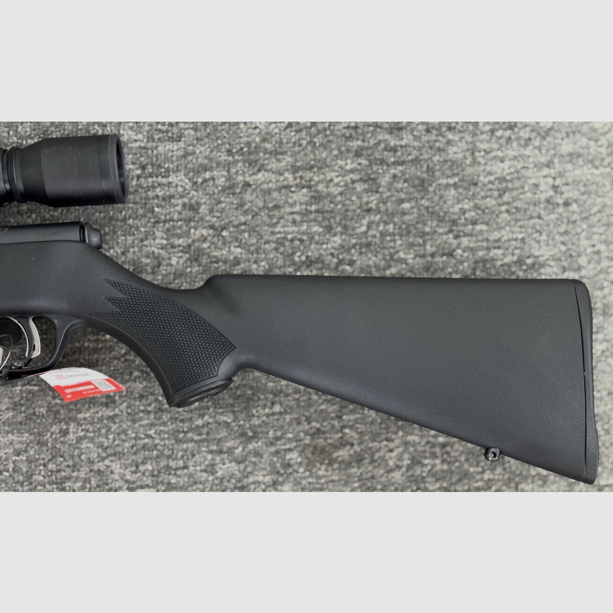 Savage 93R17 .17 HMR, Mündungsgewinde, Picatinny, 3-9x40