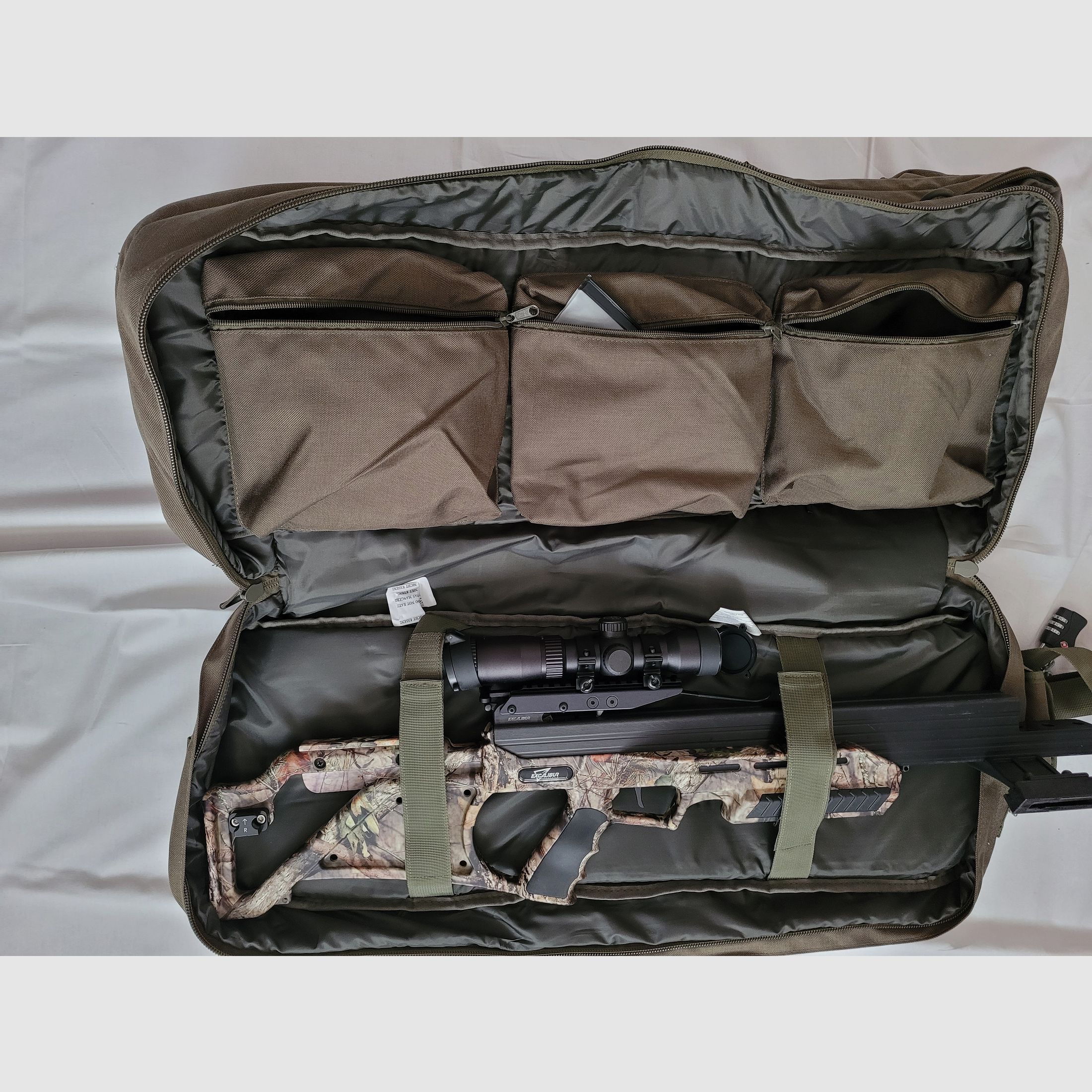 Excalibur Bulldog 440, sin usar, primer propietario.