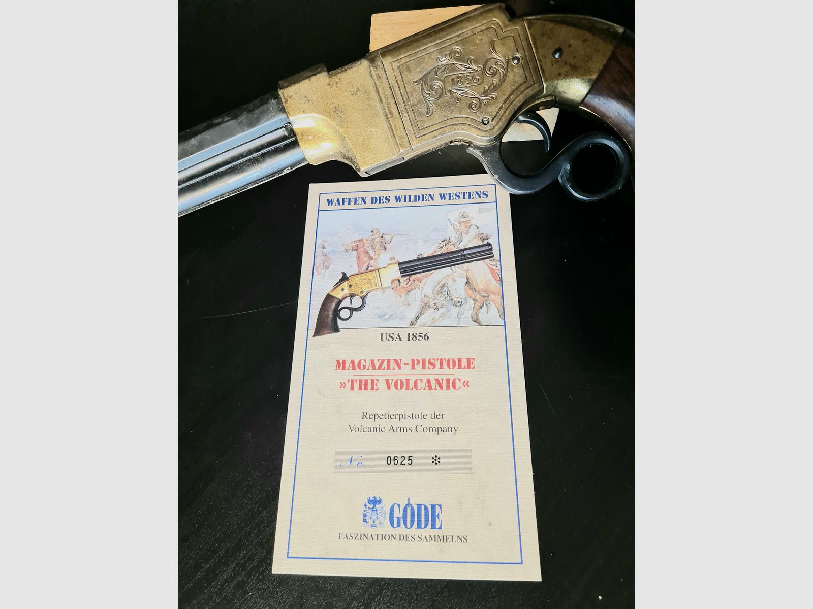 PISTOLE MAGAZINE «LES VOLCANIQUES» Pistolet à répétition de la Volcanic Arms Company