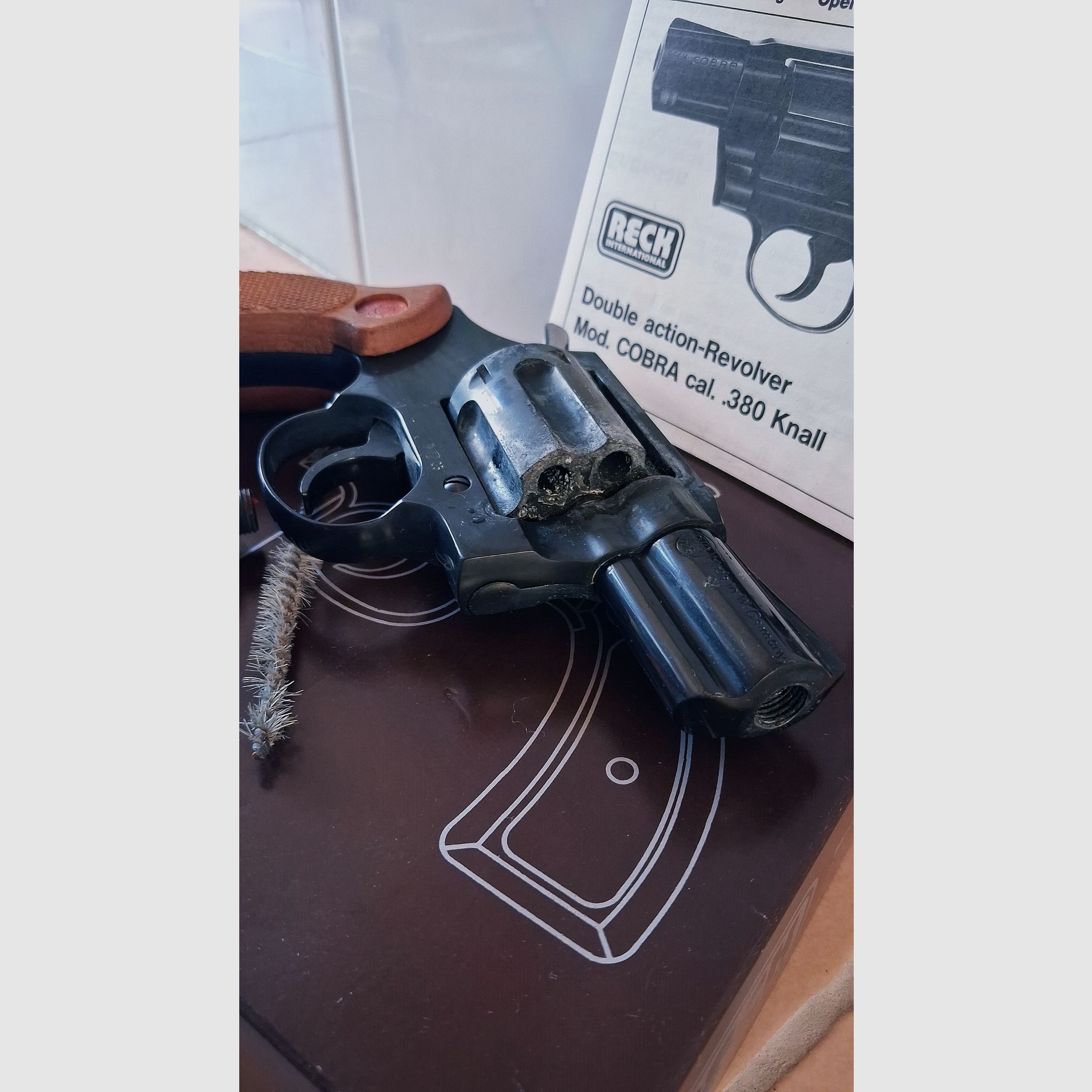 Reck Double Action Revolver Cobra Cal. .380 Blank PTB 216 – Estate find incl. box, brush, manual and firing cup