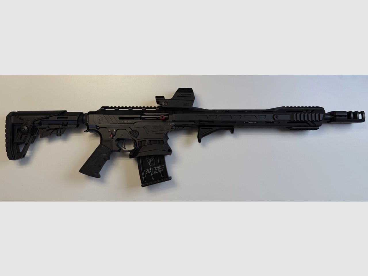 Typhoon F12 - Classic Black Serie IV - IPSC Paket III, Selbstladeflinte mit Kastenmagazin, mit umfangreichem Zubehör - NEUWERTIG